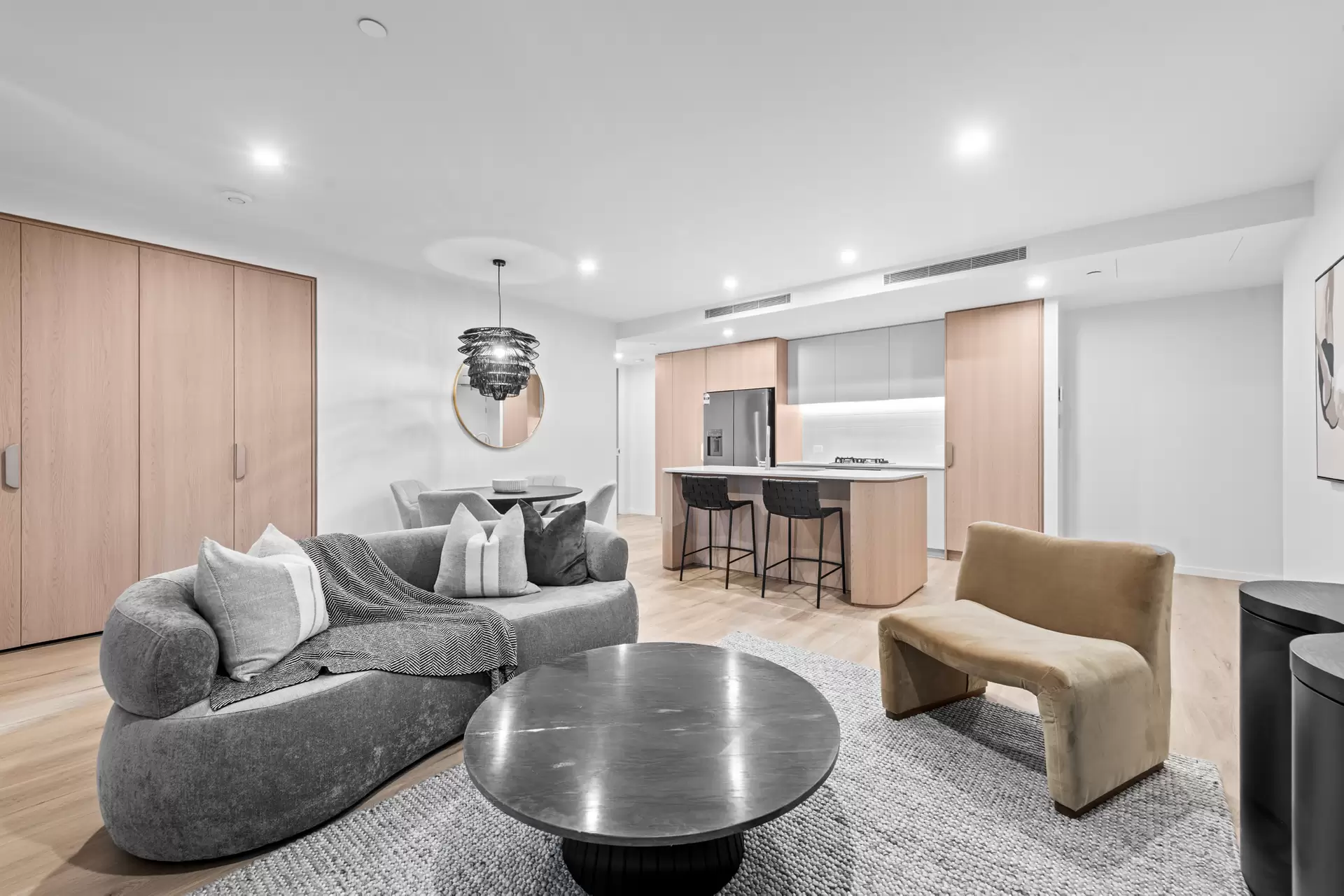 605/146-148 Surf Parade, Broadbeach For Lease by Mosaic Property Group - image 1