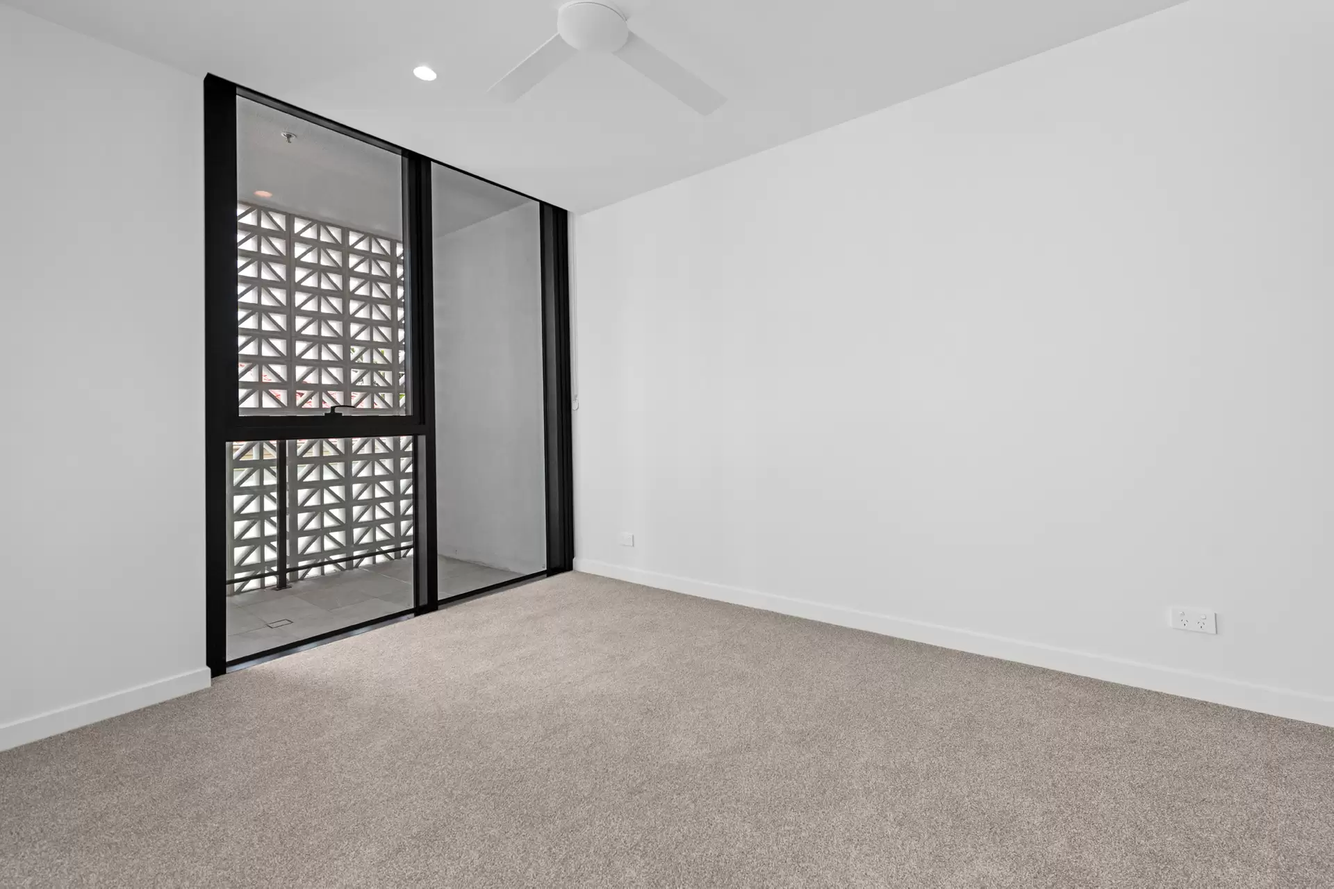 306/28 Lissner St, Toowong For Lease by Mosaic Property Group - image 1