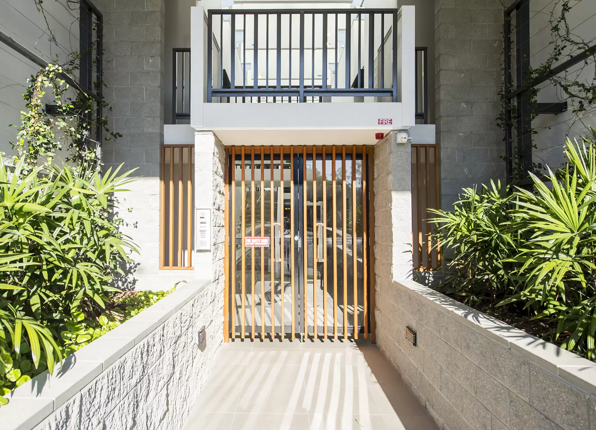 305/17 View Street, Mount Gravatt East Leased by Mosaic Property Group - image 1