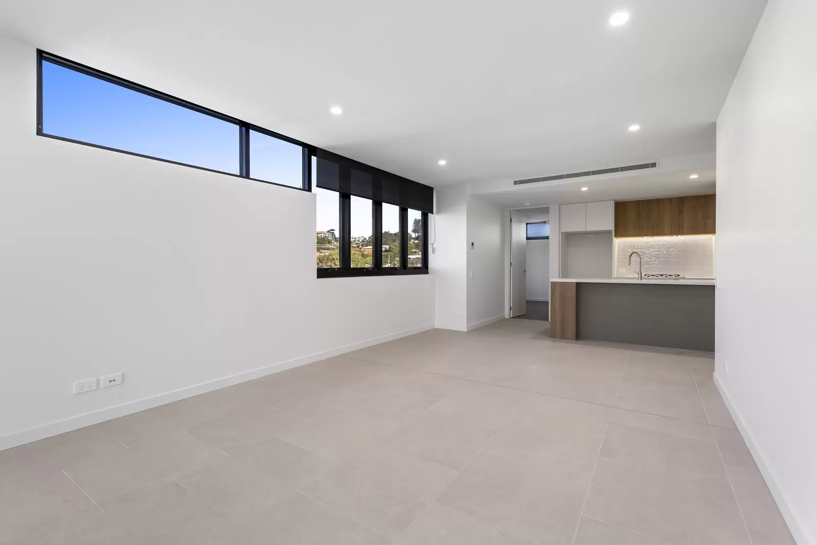 403/8 Churchill Street, Coolangatta Leased by Mosaic Property Group - image 2