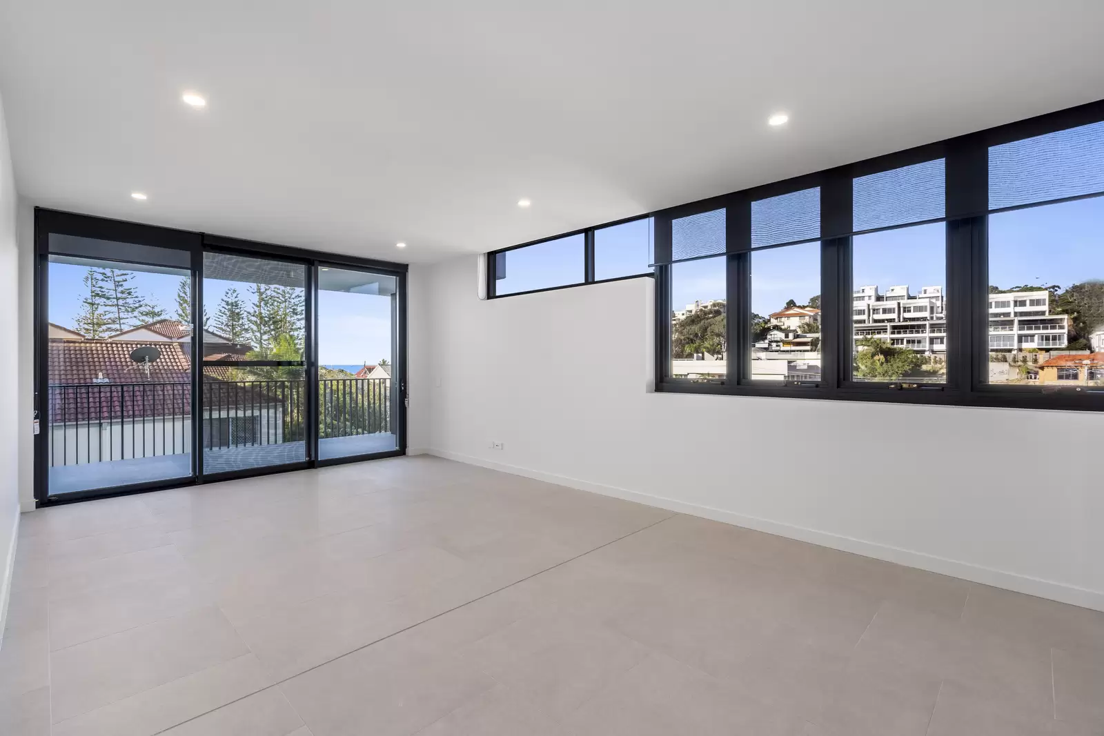 403/8 Churchill Street, Coolangatta Leased by Mosaic Property Group - image 3