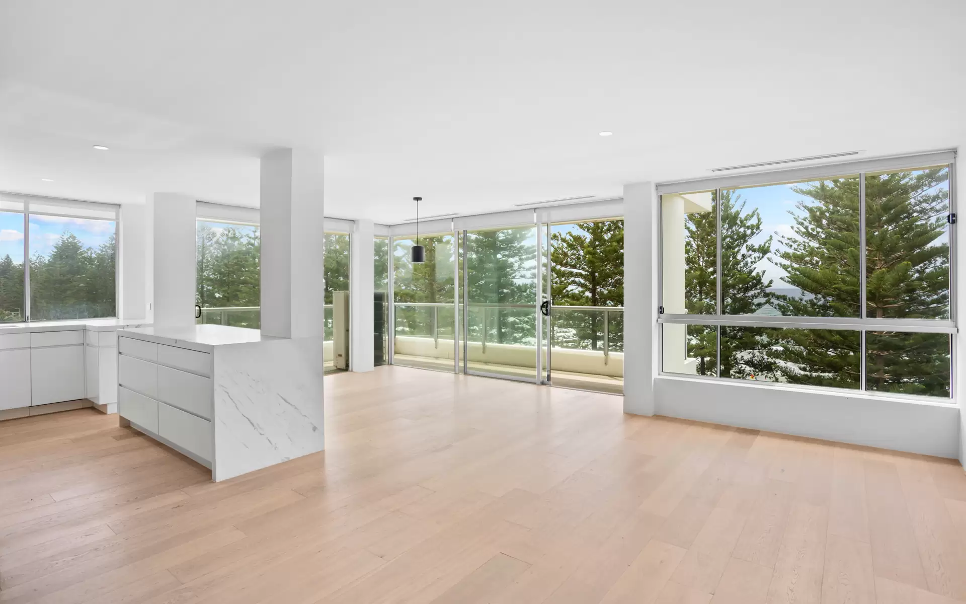 9/166 The Esplanade, Burleigh Heads Leased by Mosaic Property Group - image 1