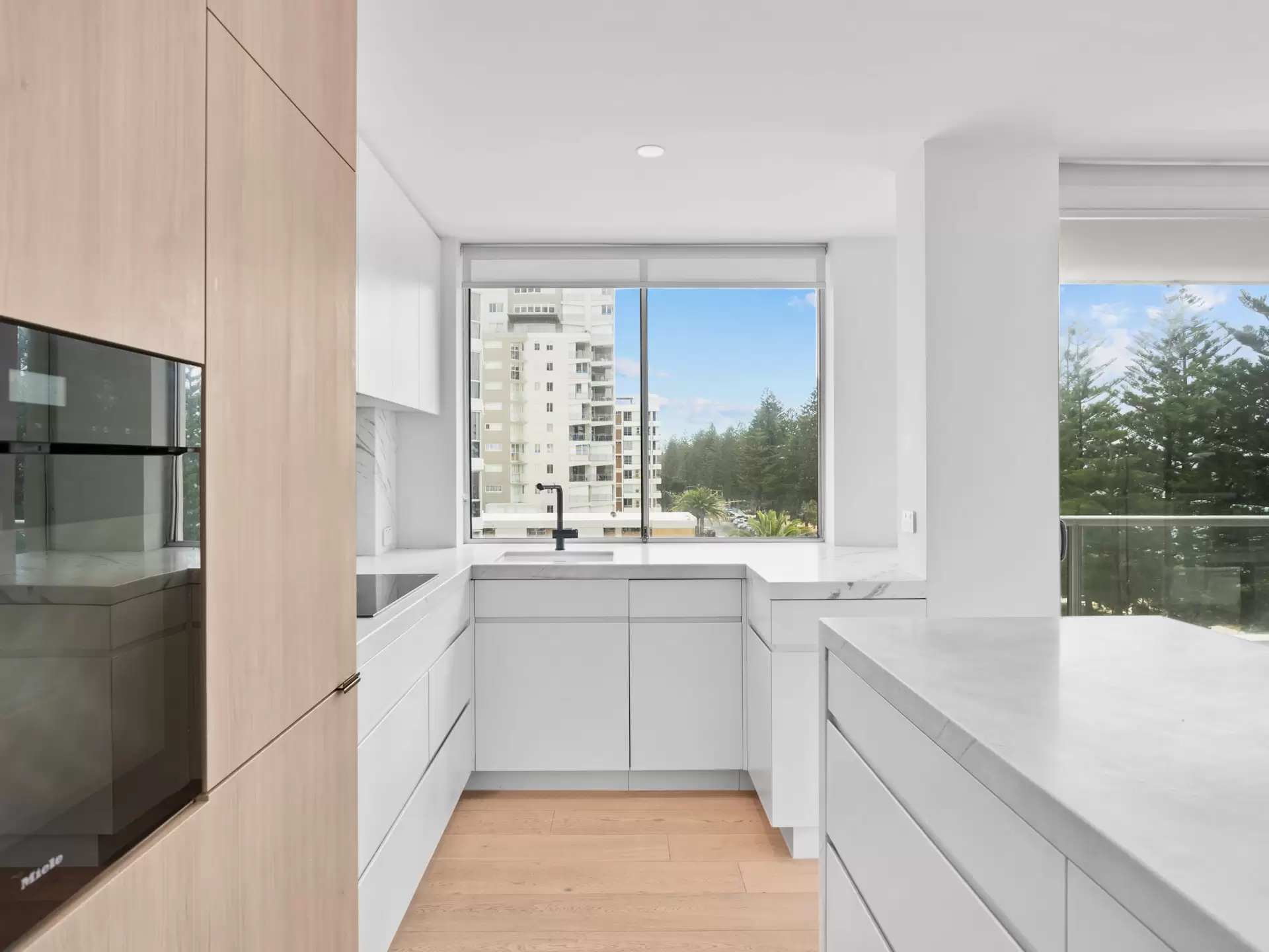 9/166 The Esplanade, Burleigh Heads Leased by Mosaic Property Group - image 1