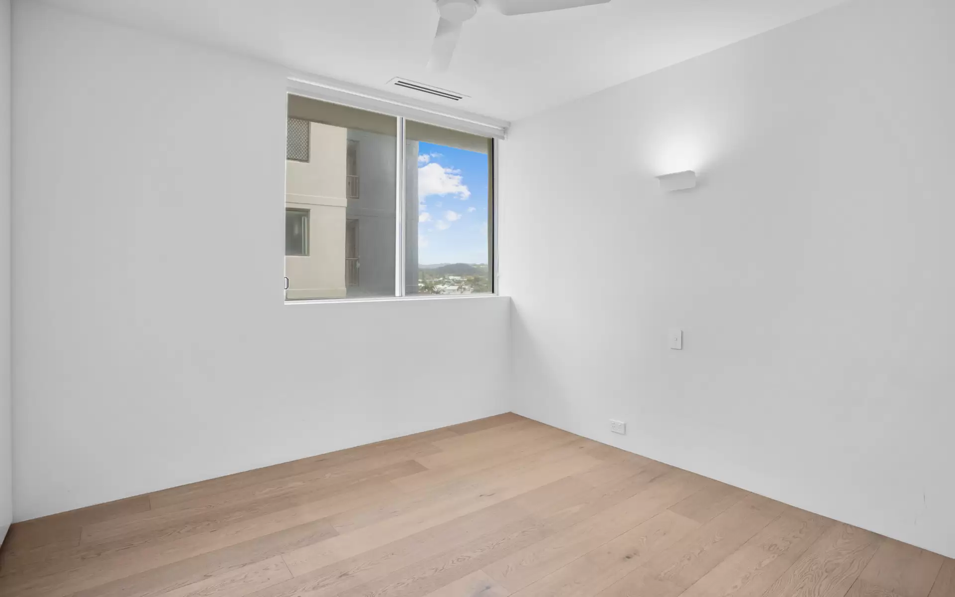 9/166 The Esplanade, Burleigh Heads Leased by Mosaic Property Group - image 1