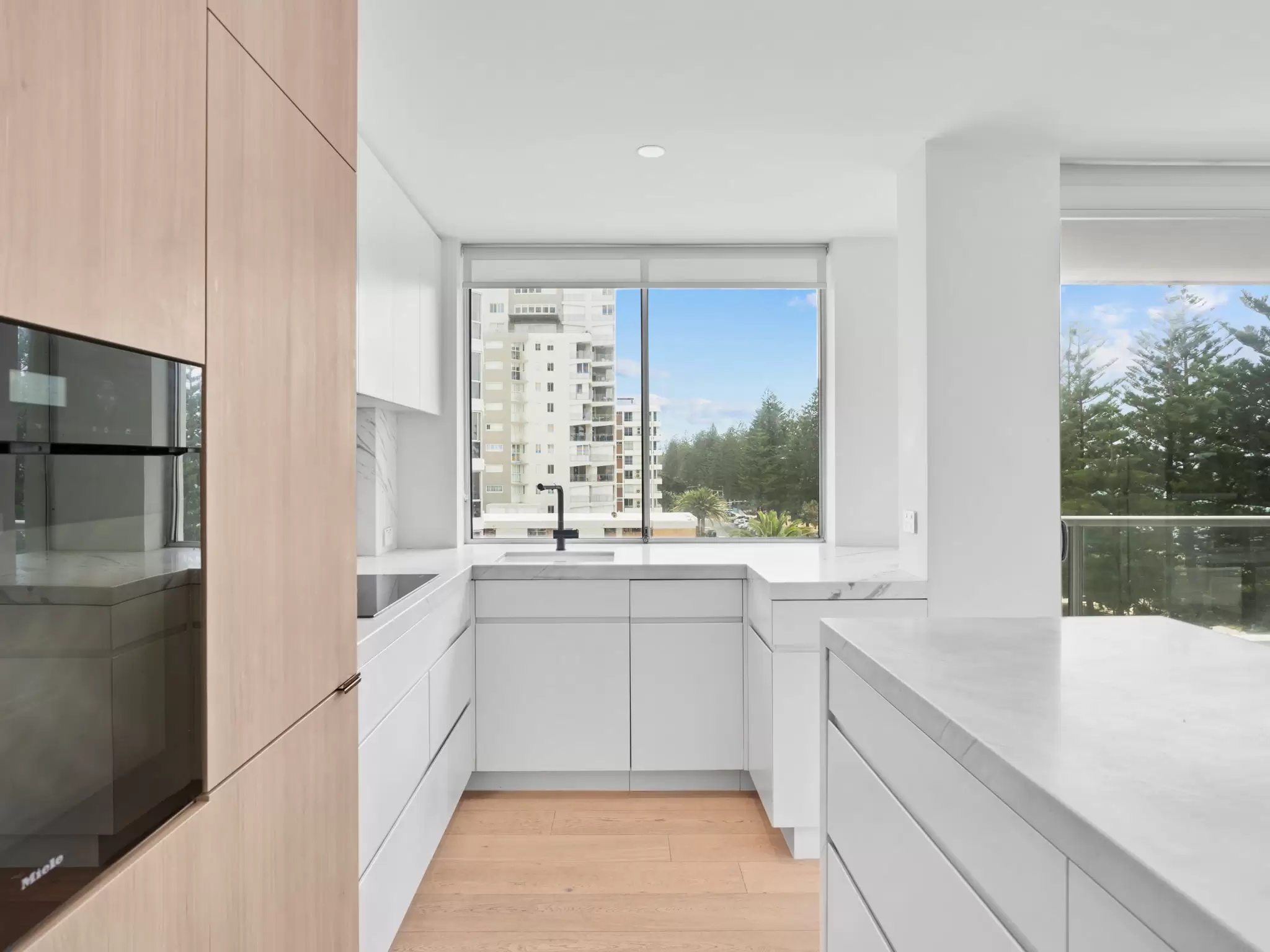 9/166 The Esplanade, Burleigh Heads Leased by Mosaic Property Group - image 2