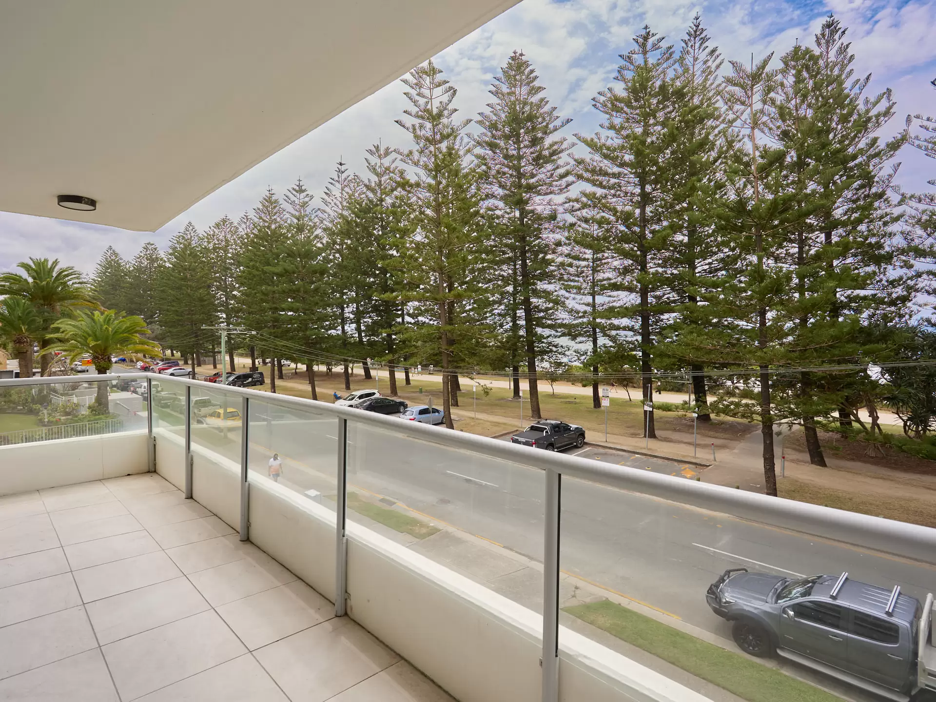 3/166 The Esplanade, Burleigh Heads Leased by Mosaic Property Group - image 1