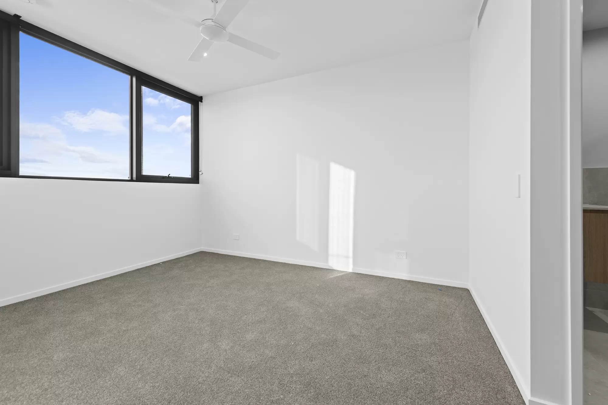 704/89 Lytton Rd, East Brisbane Leased by Mosaic Property Group - image 6