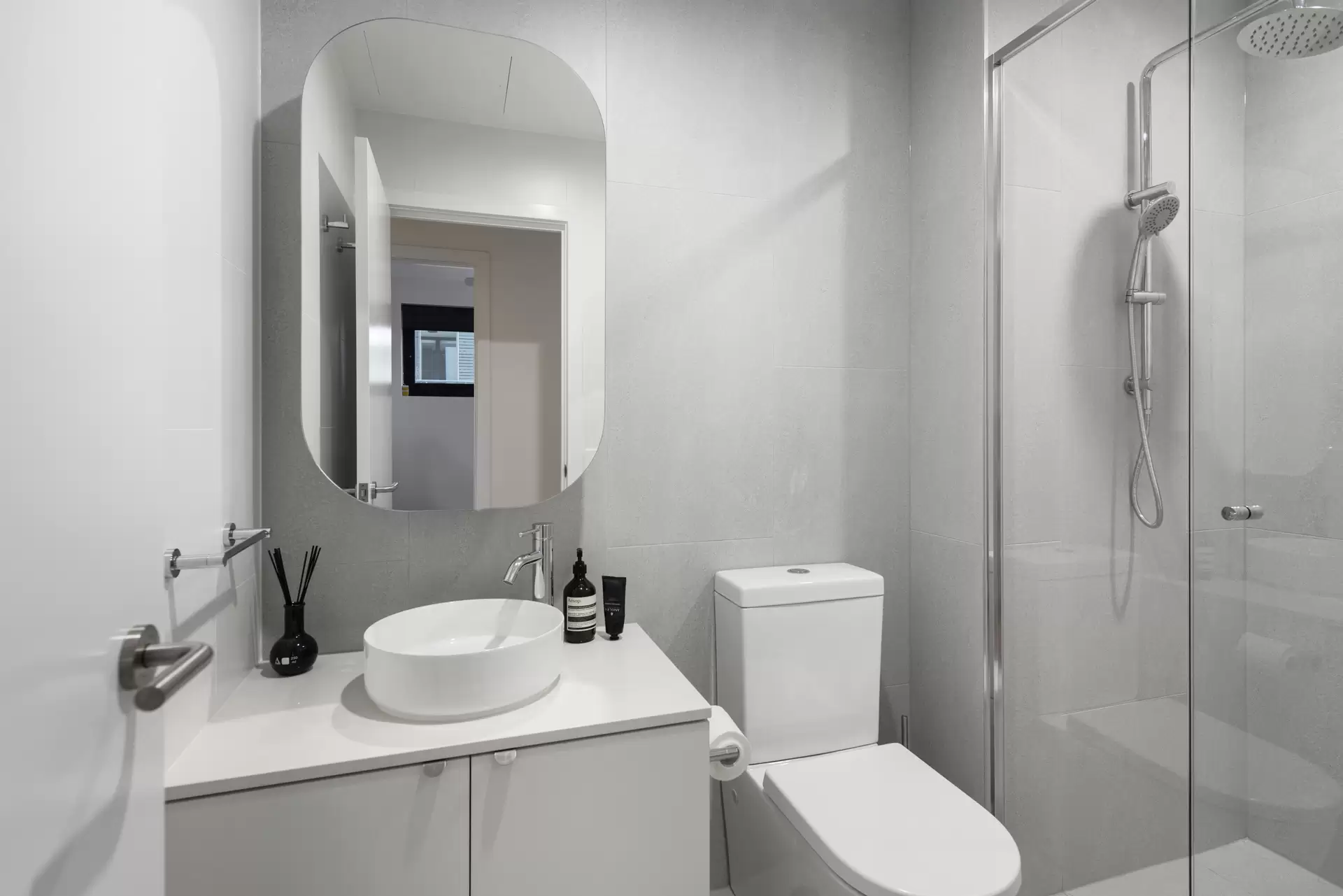 608/28 Gallway Street, Windsor Leased by Mosaic Property Group - image 1