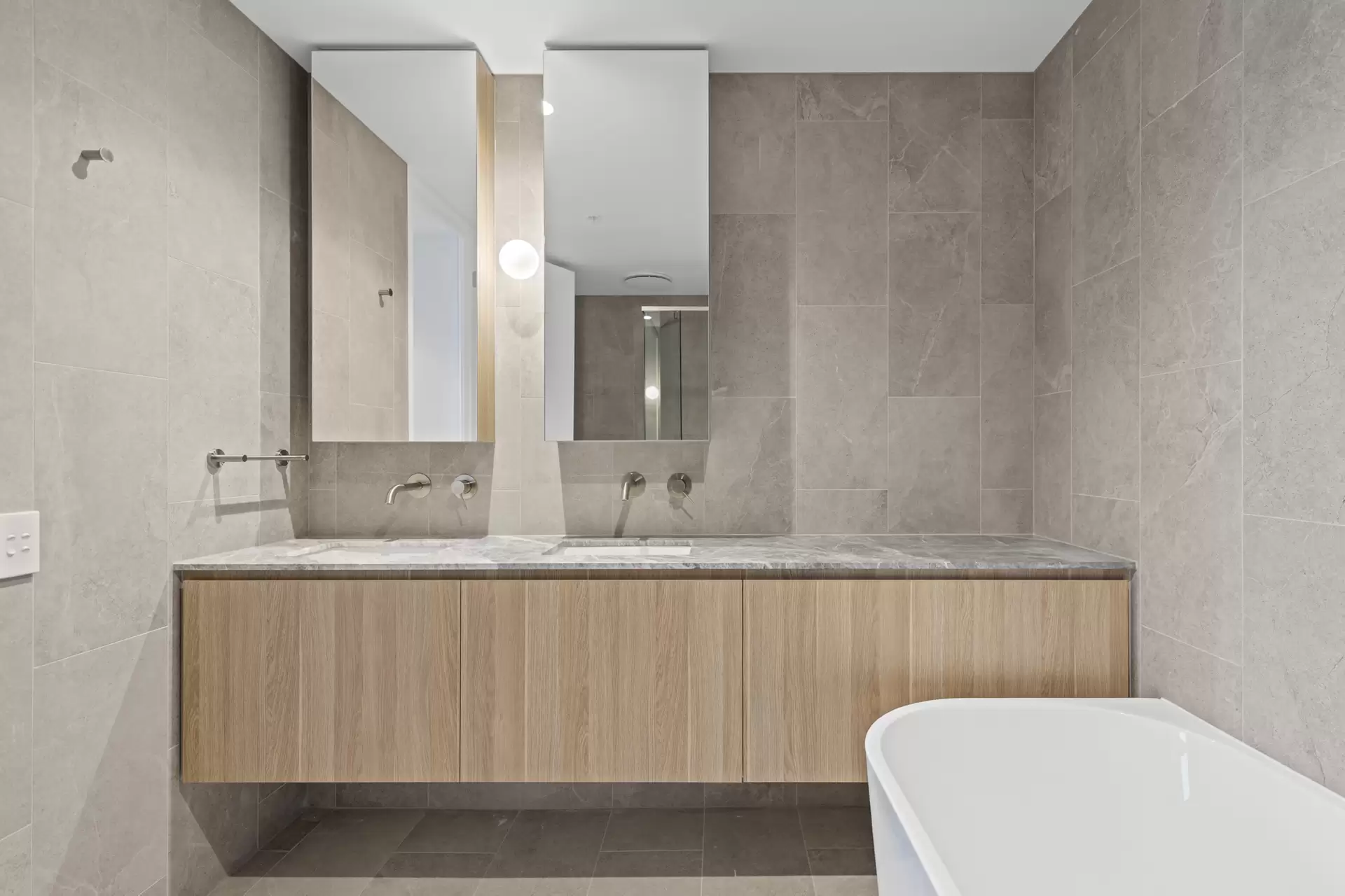 602/89 Lytton Rd, East Brisbane For Lease by Mosaic Property Group - image 1