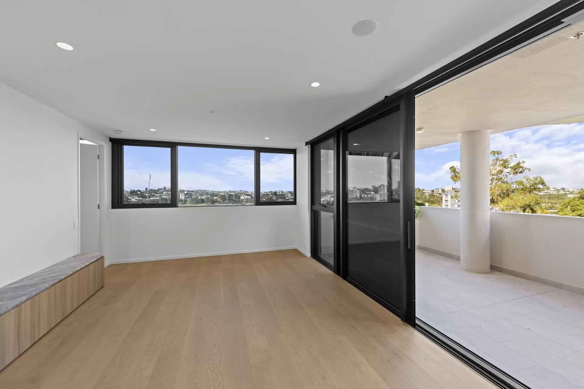 602/89 Lytton Rd, East Brisbane For Lease by Mosaic Property Group - image 1