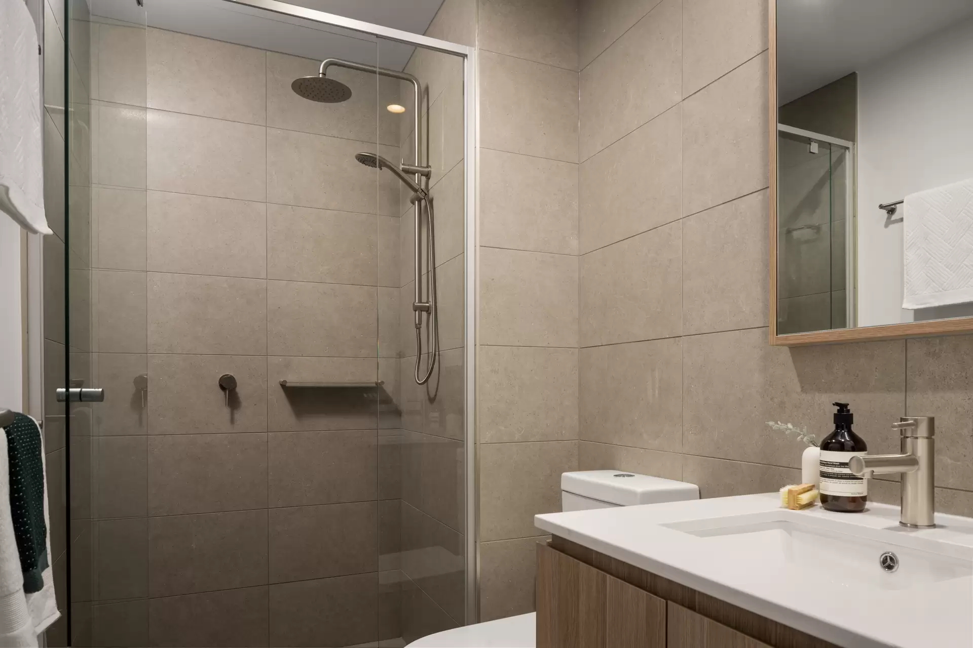 1204/140 Wellington Road, East Brisbane Leased by Mosaic Property Group - image 1