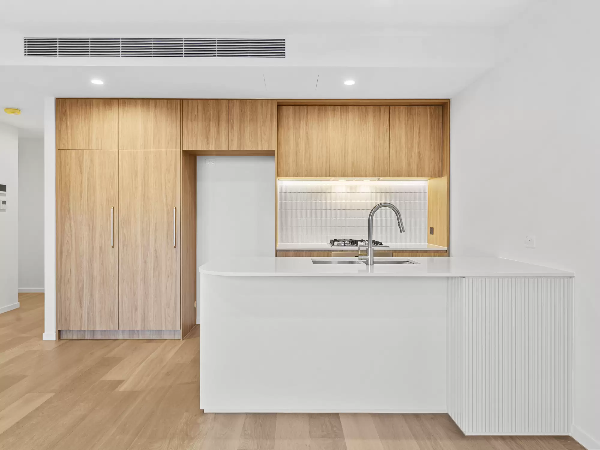 701/3 Archer Street, Toowong Leased by Mosaic Property Group - image 2