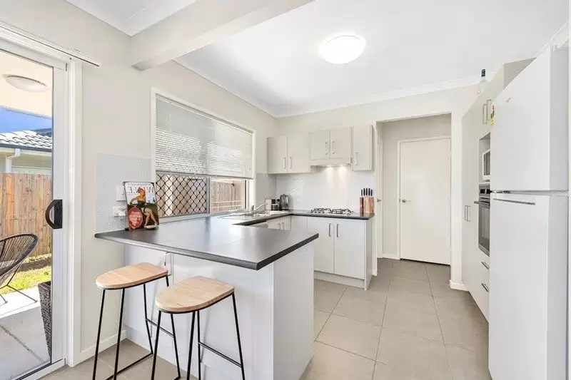 55/15 Silvereye Drive, Griffin For Lease by Mosaic Property Group - image 3