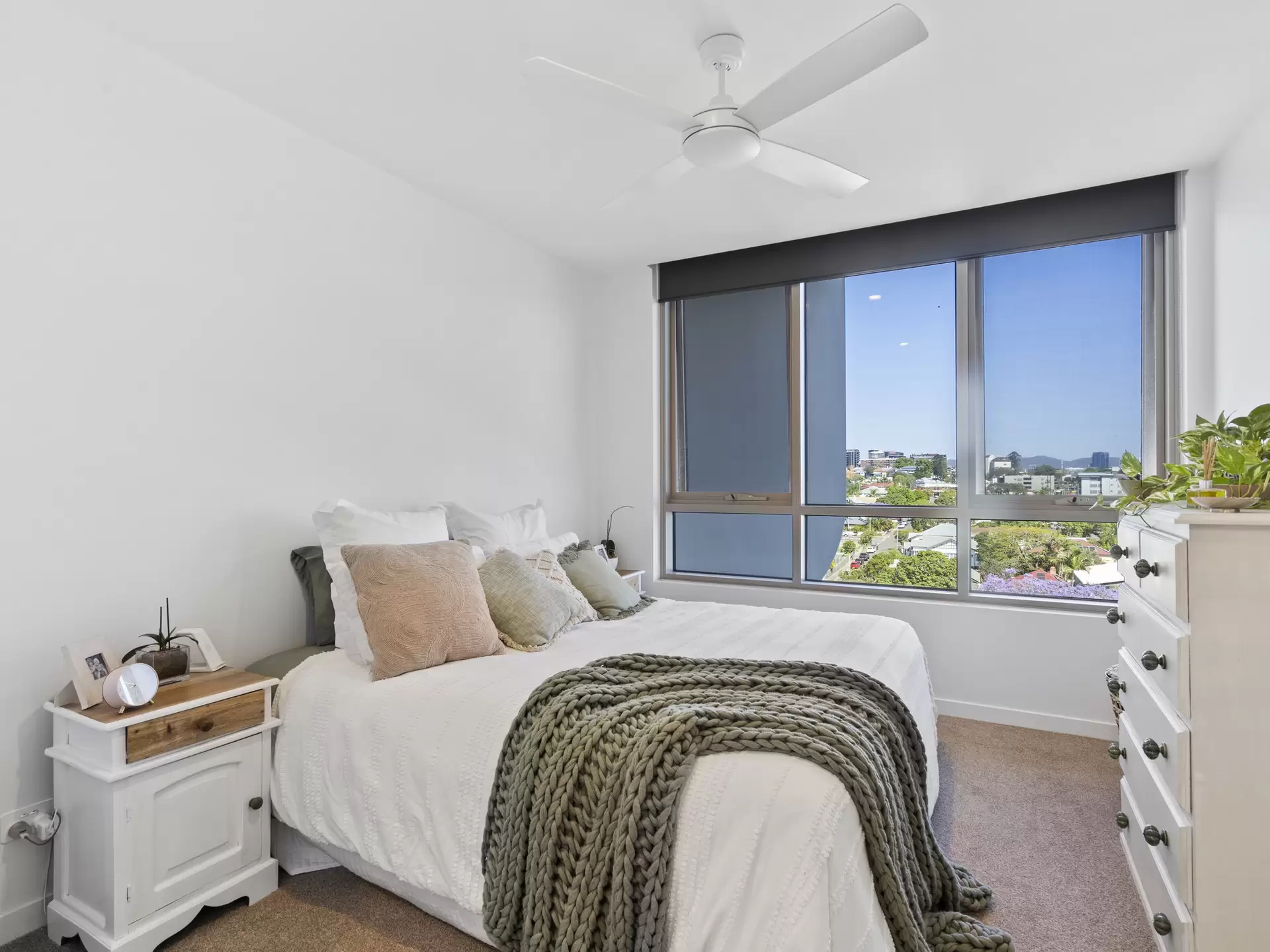 2801/140 Wellington Road, East Brisbane For Lease by Mosaic Property Group - image 1