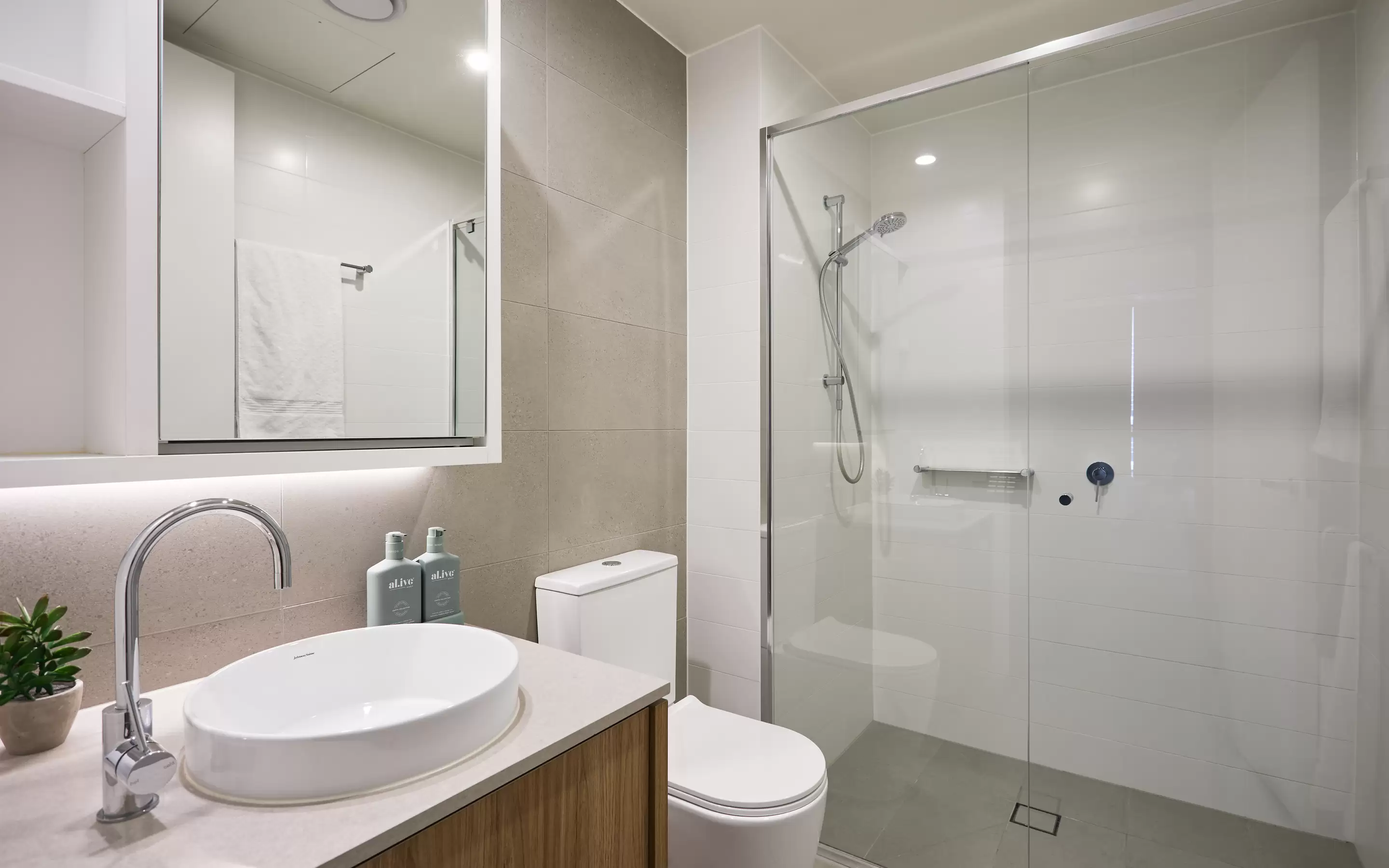 304/43 Peerless Avenue, Mermaid Beach For Lease by Mosaic Property Group - image 3