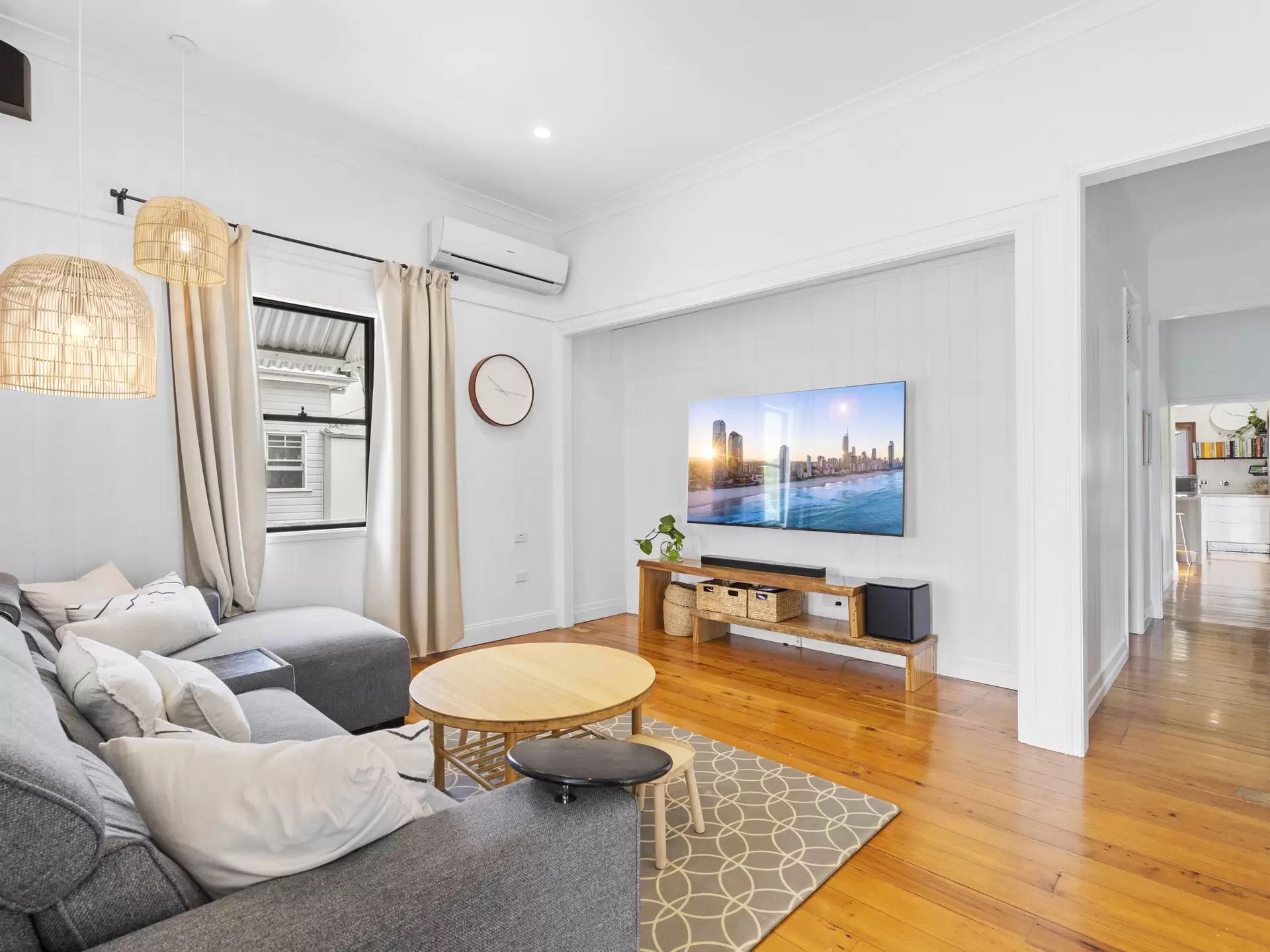 8 Ellis Street, Stones Corner For Lease by Mosaic Property Group - image 1