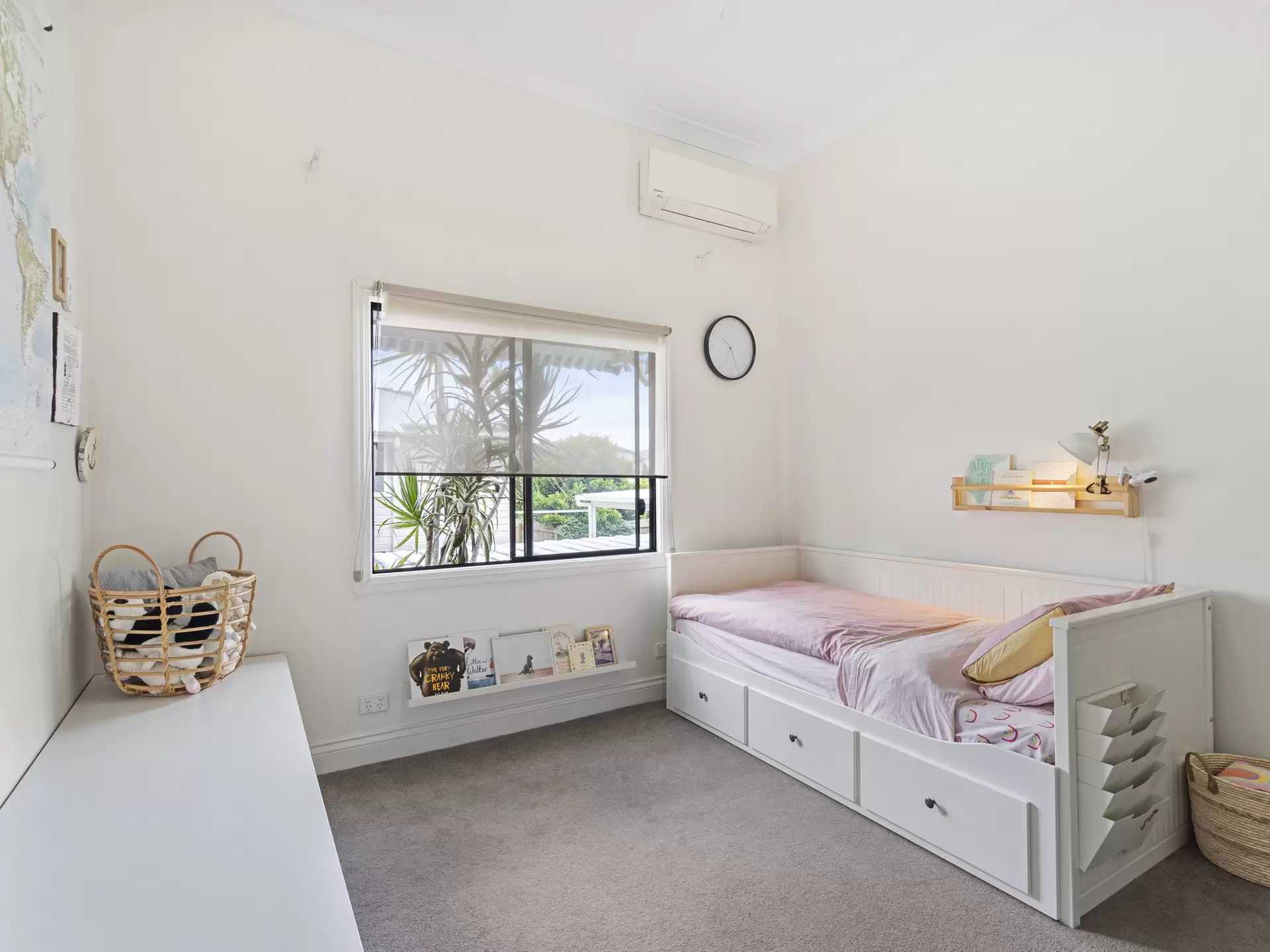 8 Ellis Street, Stones Corner For Lease by Mosaic Property Group - image 1