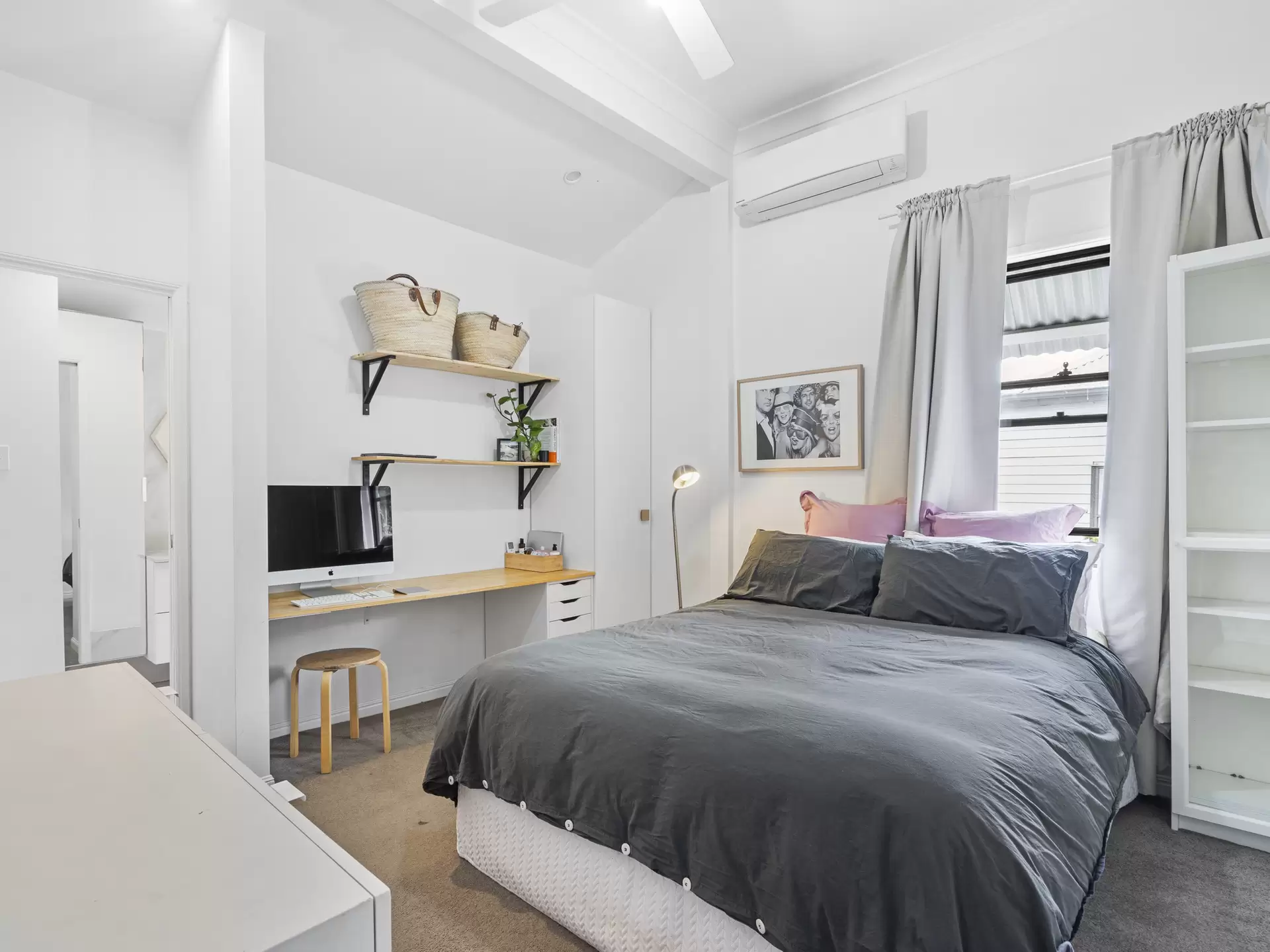 8 Ellis Street, Stones Corner For Lease by Mosaic Property Group - image 1