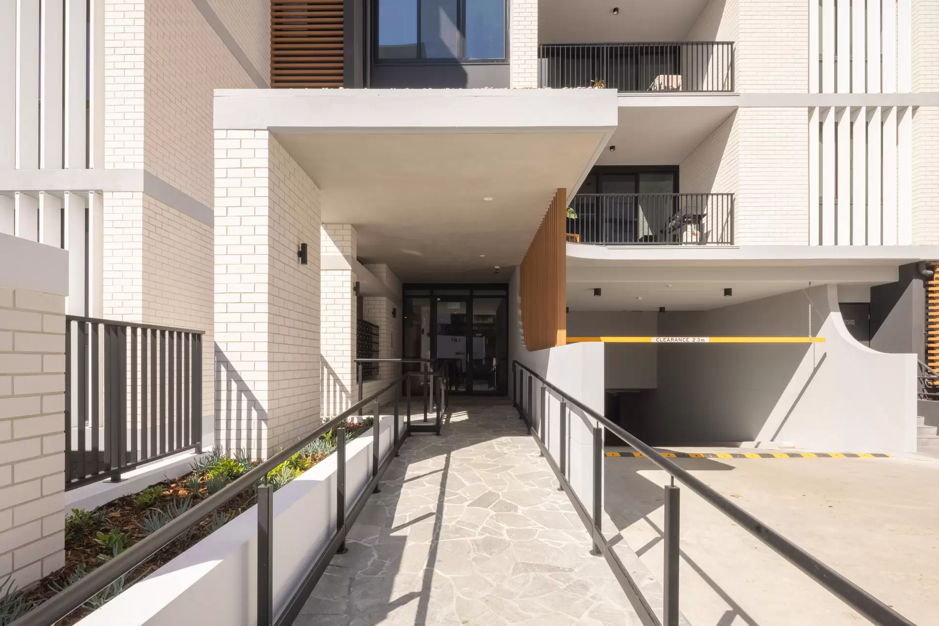 604/186 Clarence Rd, Indooroopilly For Lease by Mosaic Property Group - image 1