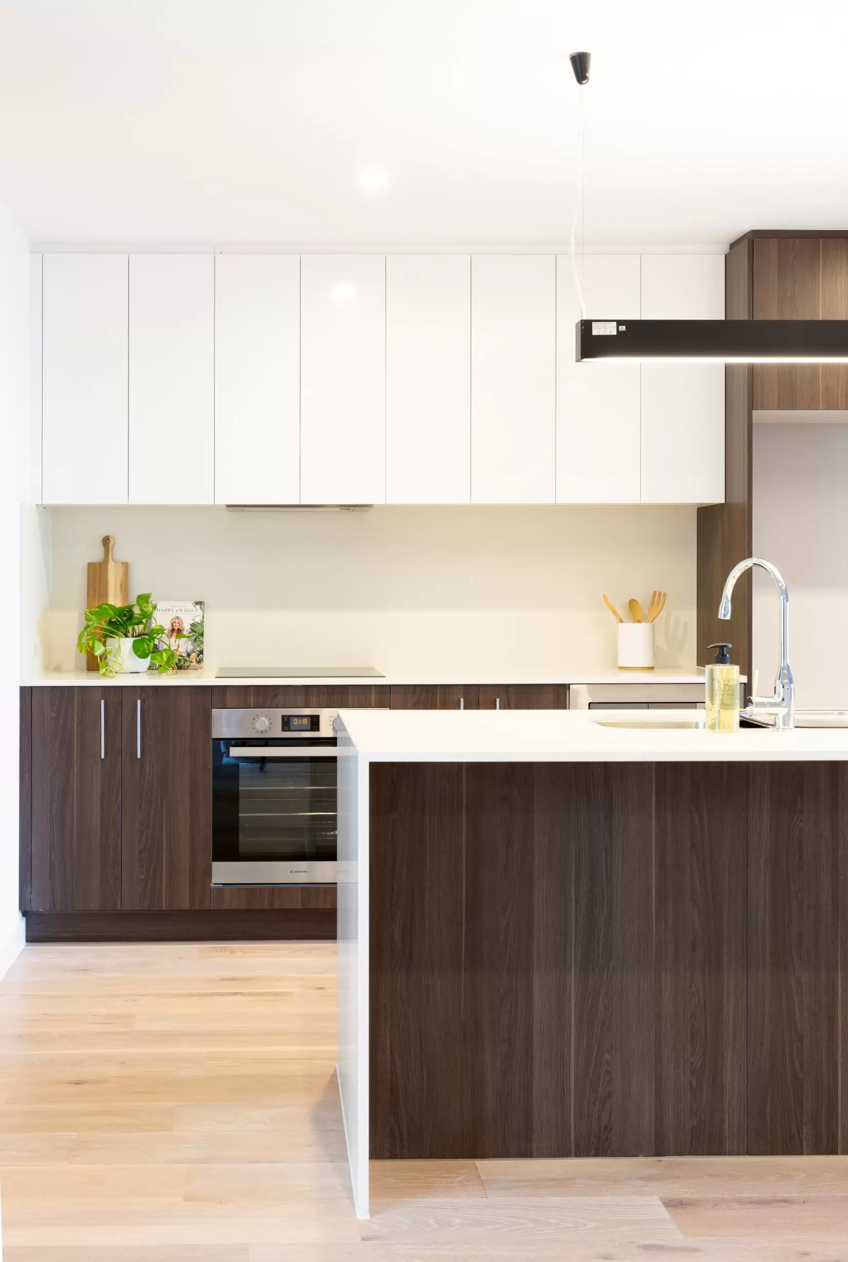 10 Tasmania Avenue, Newport Leased by Mosaic Property Group - image 2