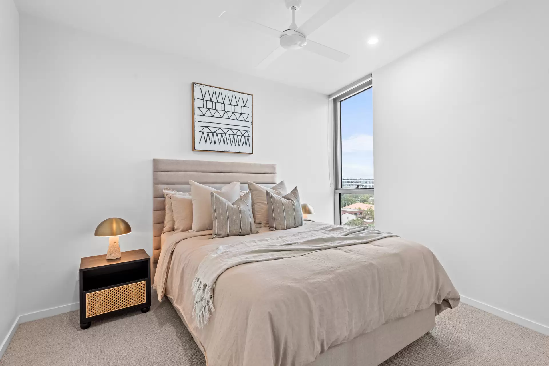 605/146-148 Surf Parade, Broadbeach For Lease by Mosaic Property Group - image 1