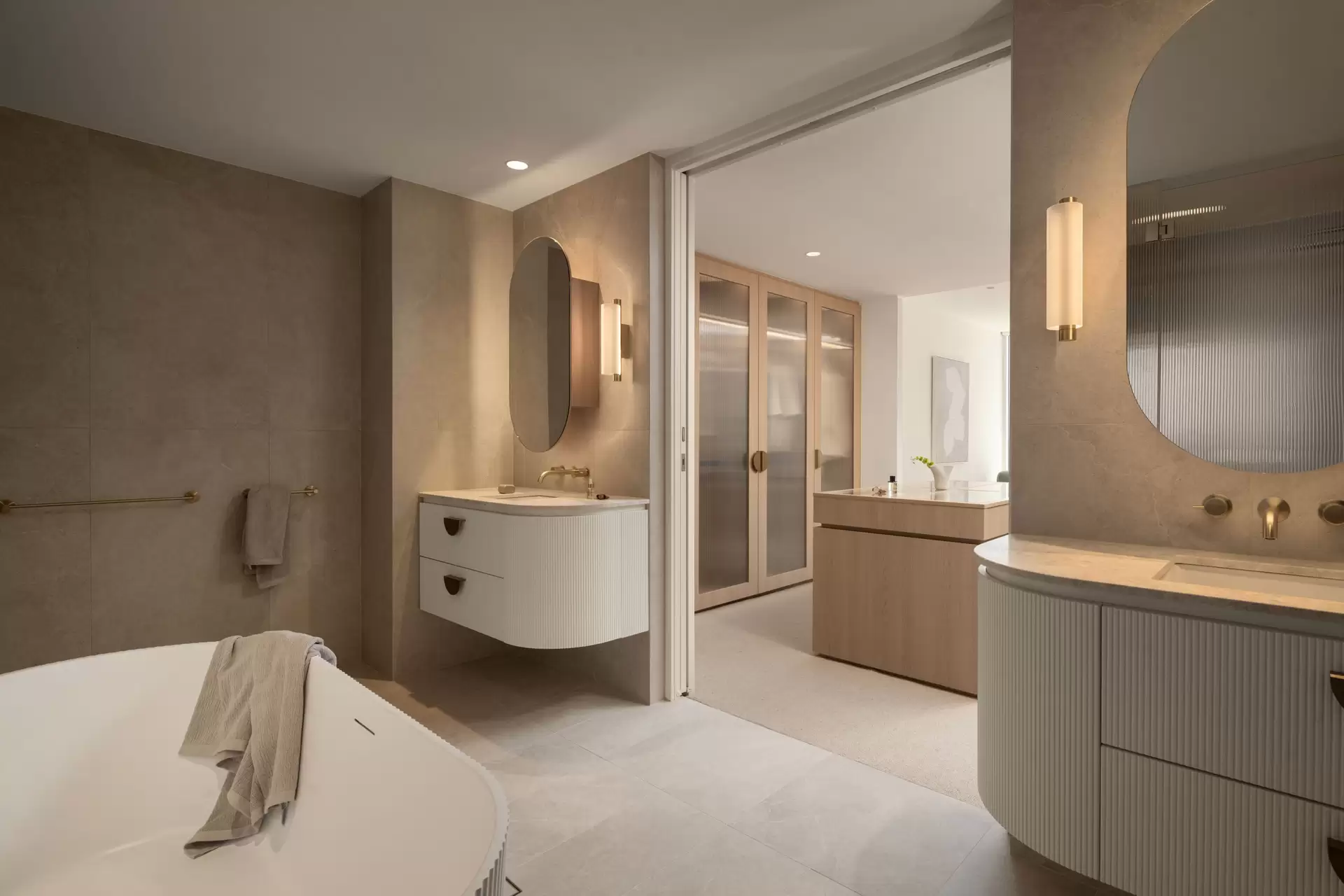 3101/4 Rosewood Avenue, Broadbeach For Lease by Mosaic Property Group - image 1