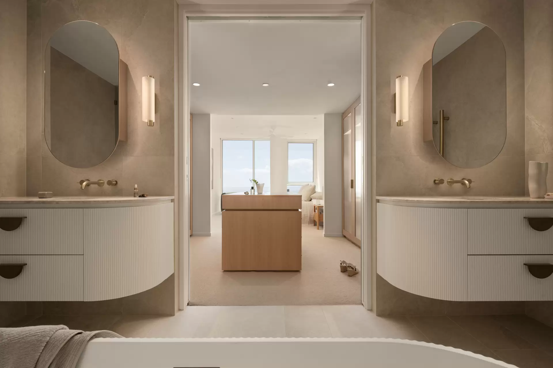 3101/4 Rosewood Avenue, Broadbeach For Lease by Mosaic Property Group - image 1