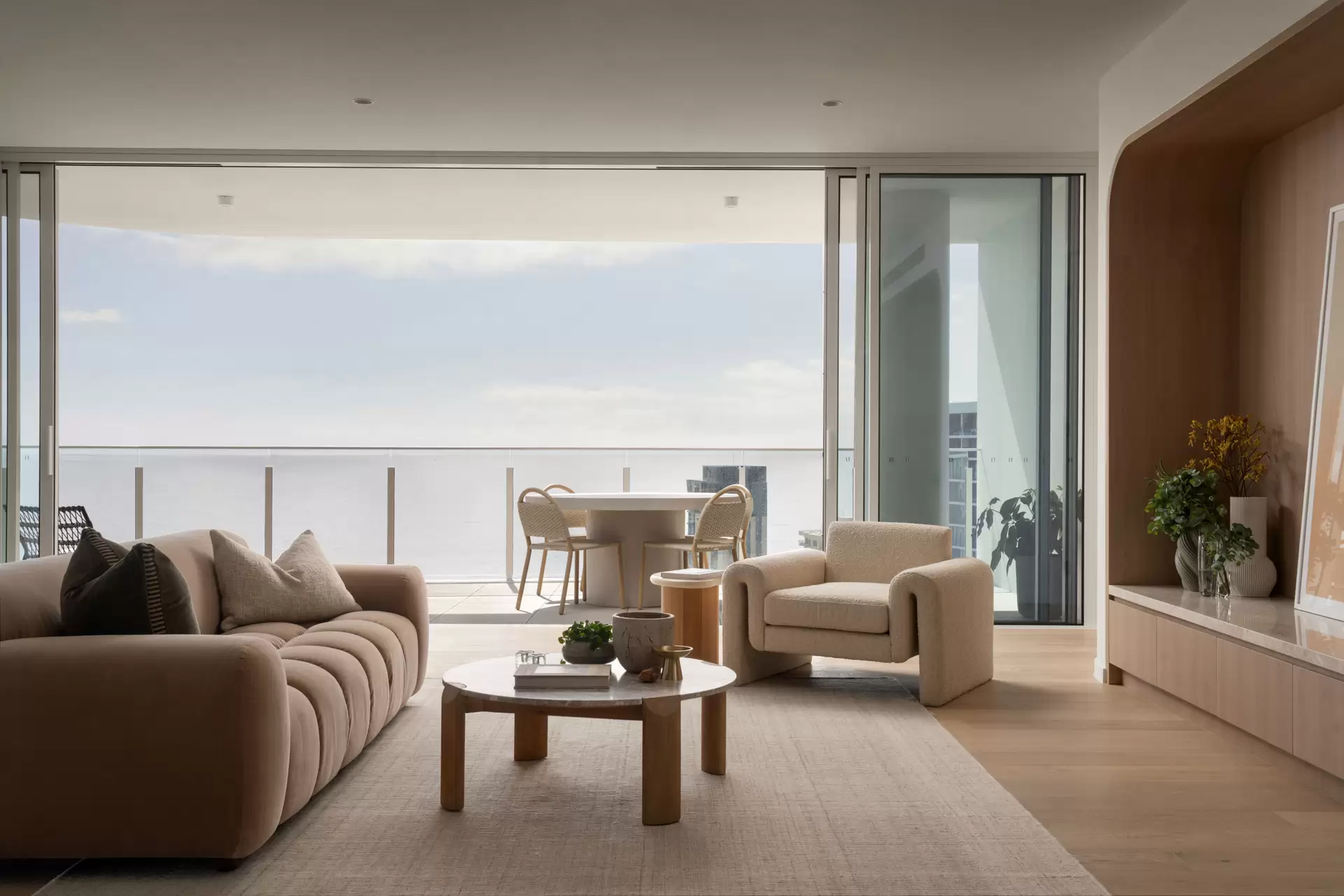 3101/4 Rosewood Avenue, Broadbeach For Lease by Mosaic Property Group - image 1