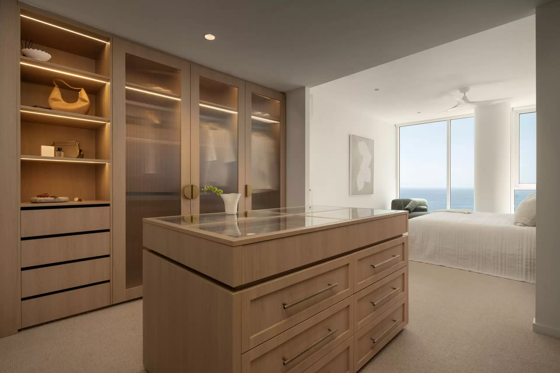 3101/4 Rosewood Avenue, Broadbeach For Lease by Mosaic Property Group - image 1