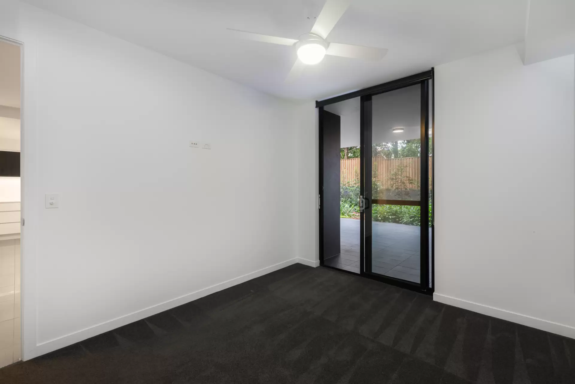 105/16-26 Archer Street, Upper Mount Gravatt For Lease by Mosaic Property Group - image 1