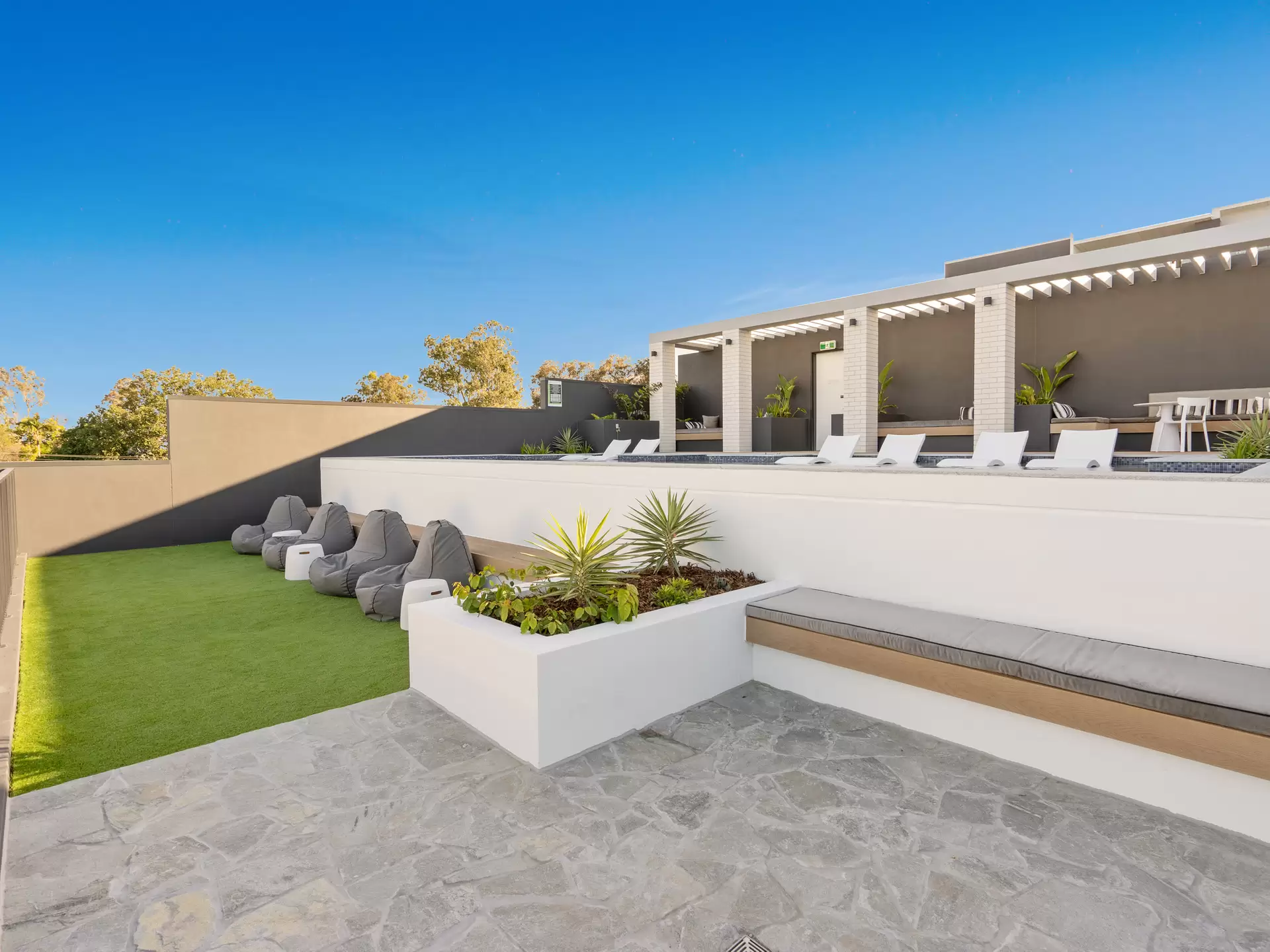 202/186 Clarence Rd, Indooroopilly For Lease by Mosaic Property Group - image 1