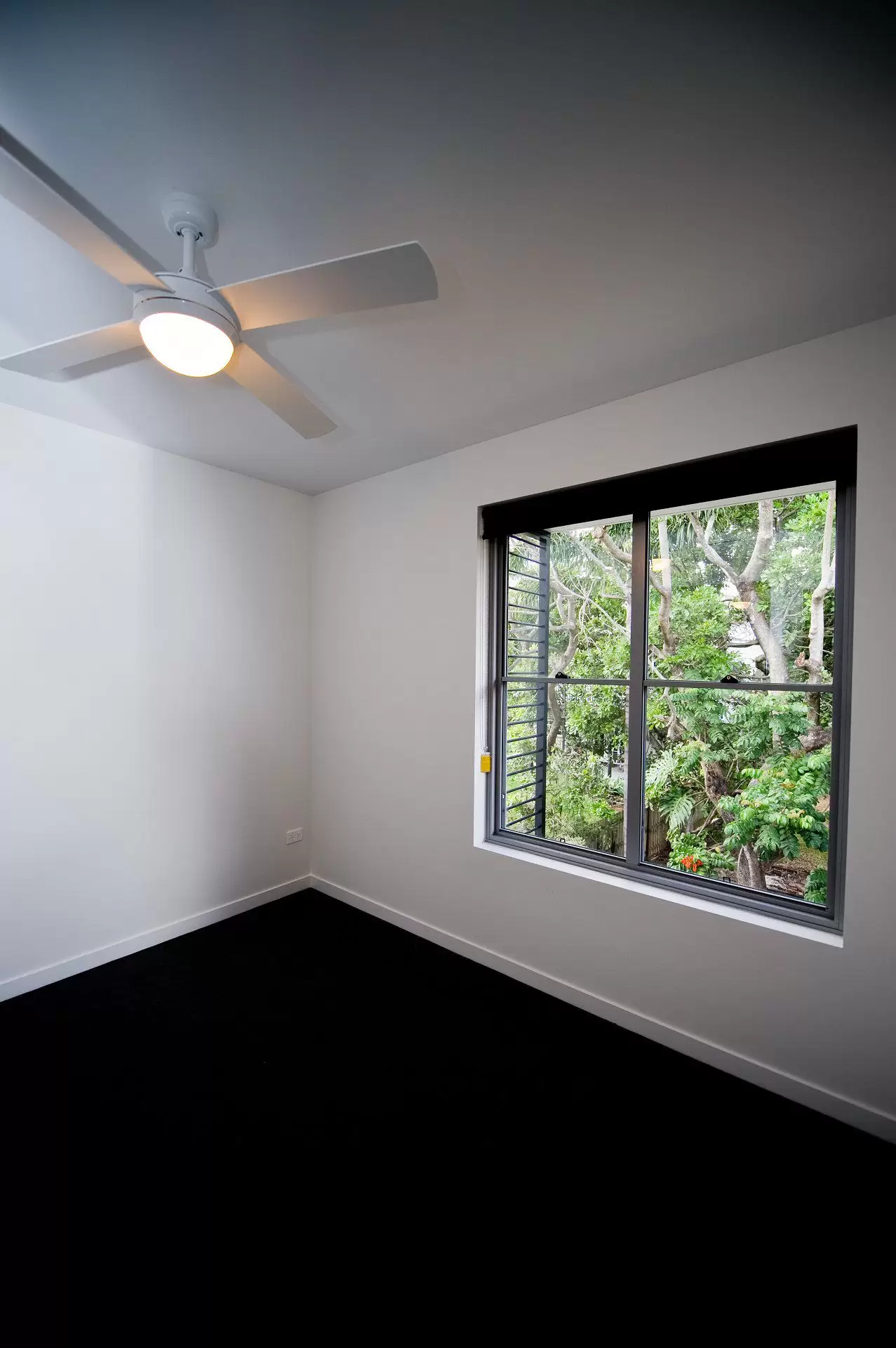 205/32-38 Latimer Street, Holland Park For Lease by Mosaic Property Group - image 8