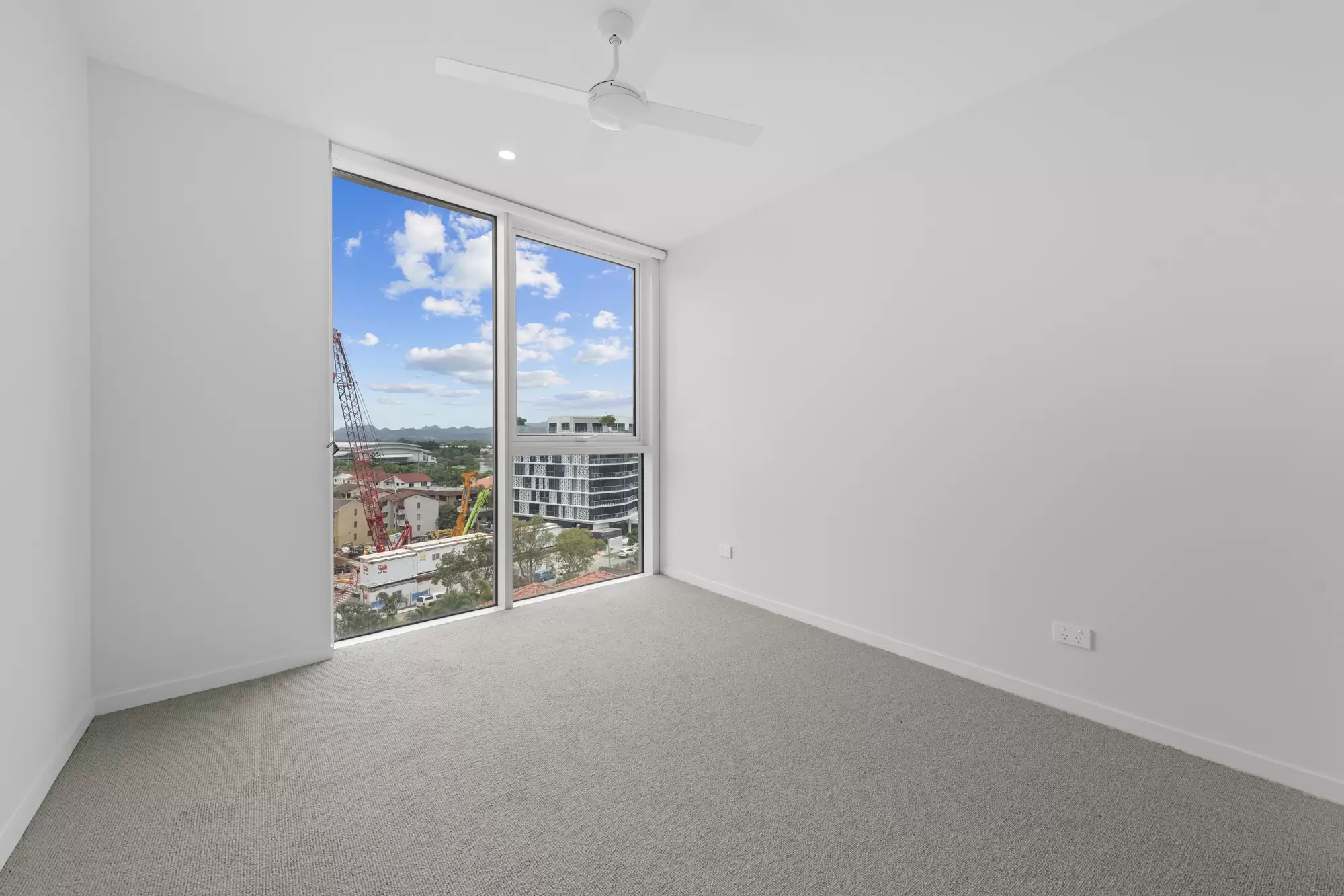 504/4 Rosewood Ave, Broadbeach Leased by Mosaic Property Group - image 5