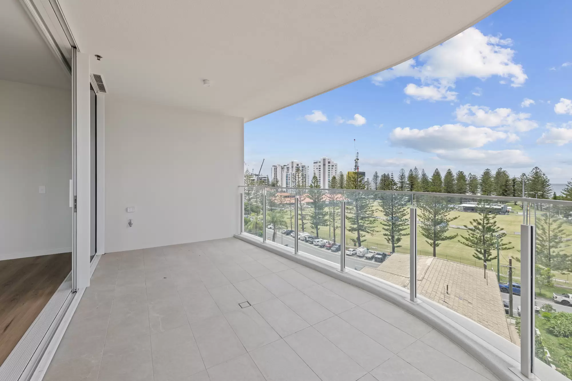504/4 Rosewood Ave, Broadbeach Leased by Mosaic Property Group - image 1