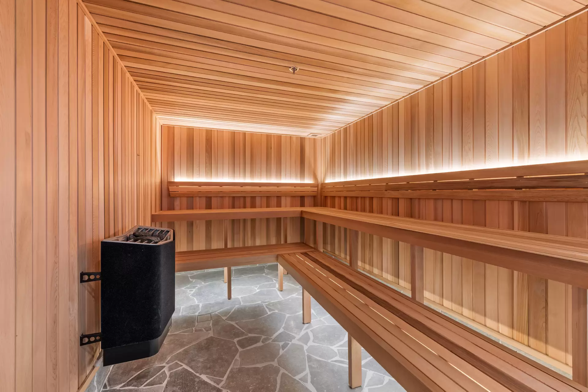 2001/4 Rosewood Avenue, Broadbeach Leased by Mosaic Property Group - image 1