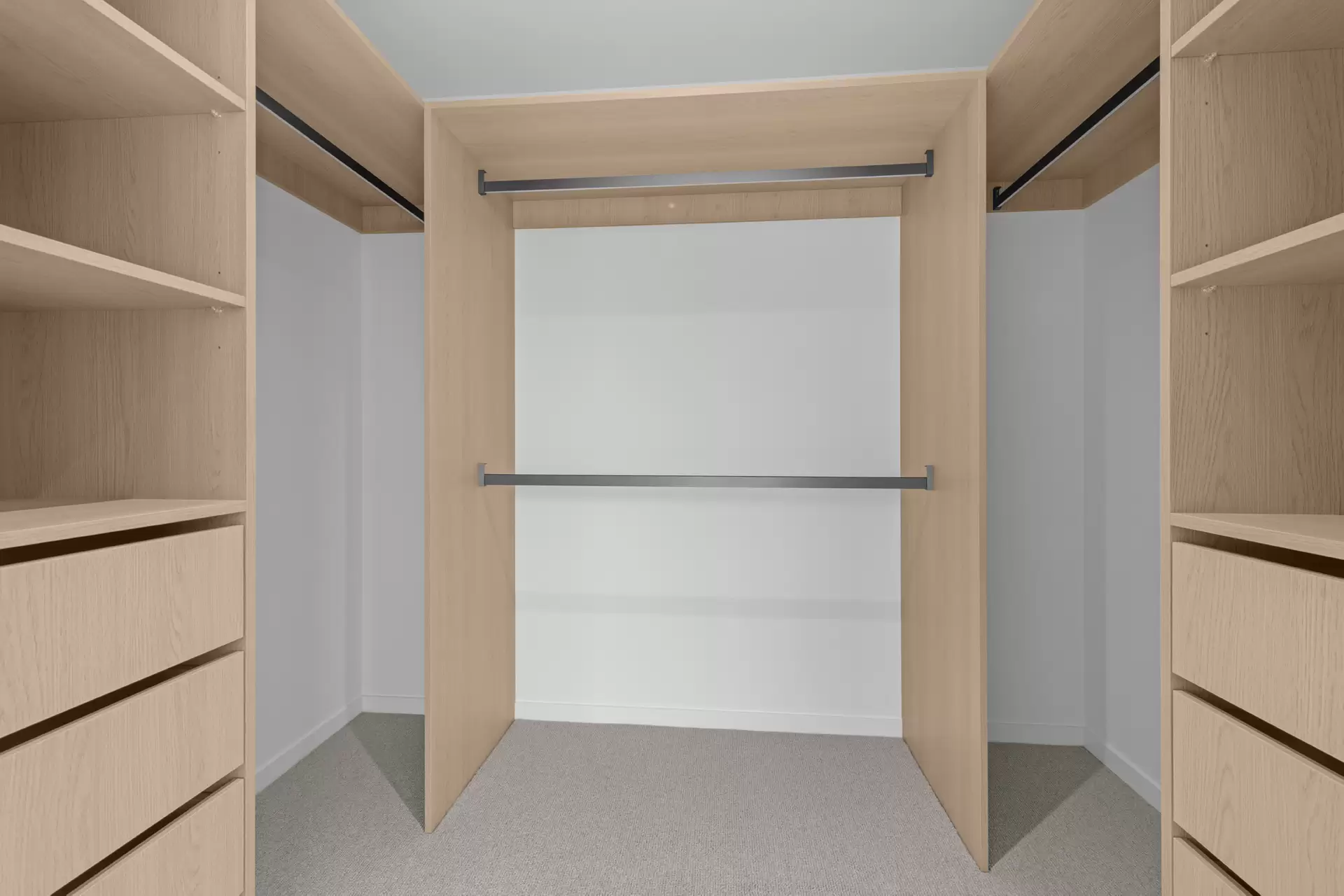 2001/4 Rosewood Avenue, Broadbeach Leased by Mosaic Property Group - image 1