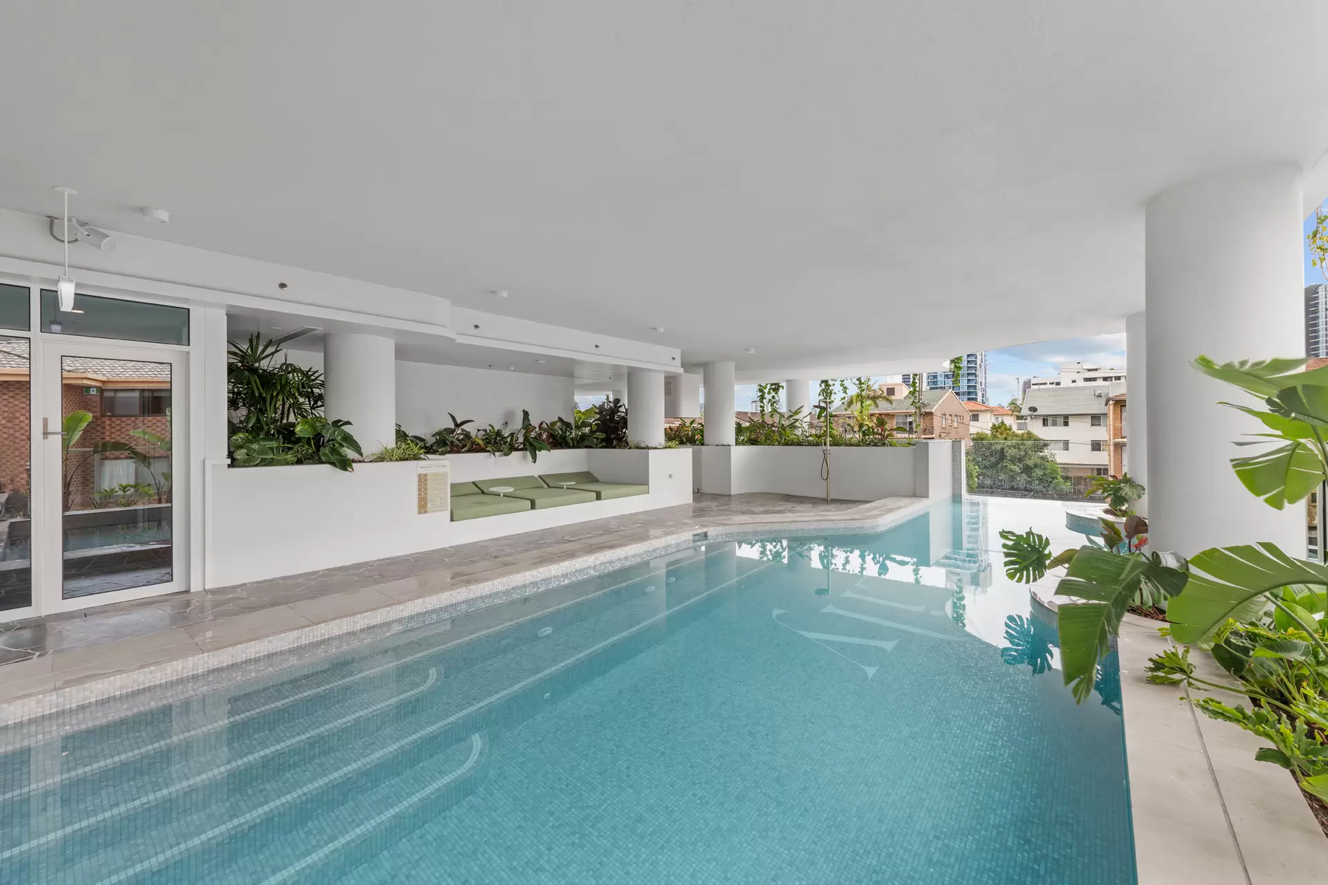 2001/4 Rosewood Avenue, Broadbeach Leased by Mosaic Property Group - image 1