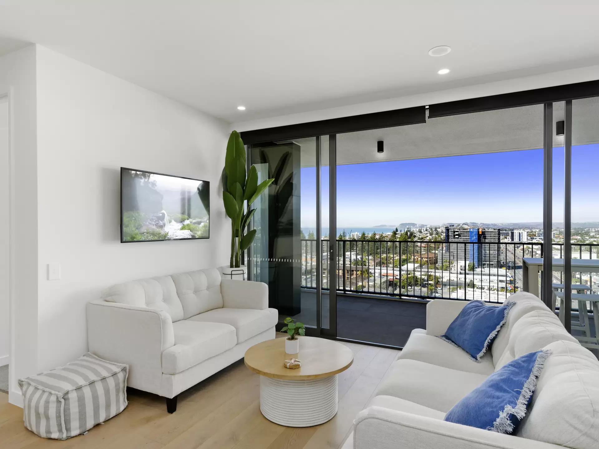 1205/43 Peerless Avenue, Mermaid Beach Leased by Mosaic Property Group - image 1