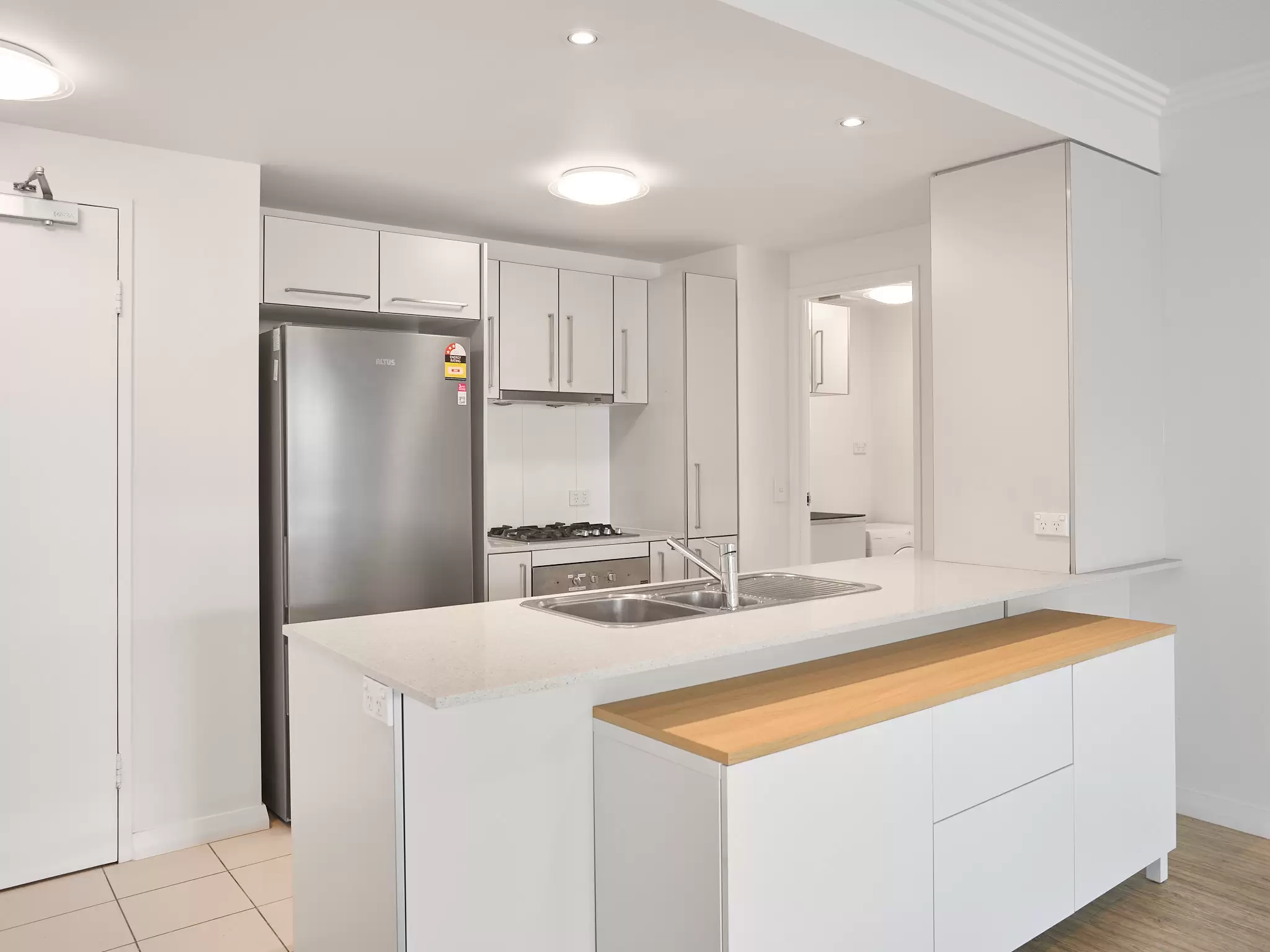 1301/10 Fifth Avenue, Palm Beach Leased by Mosaic Property Group - image 1