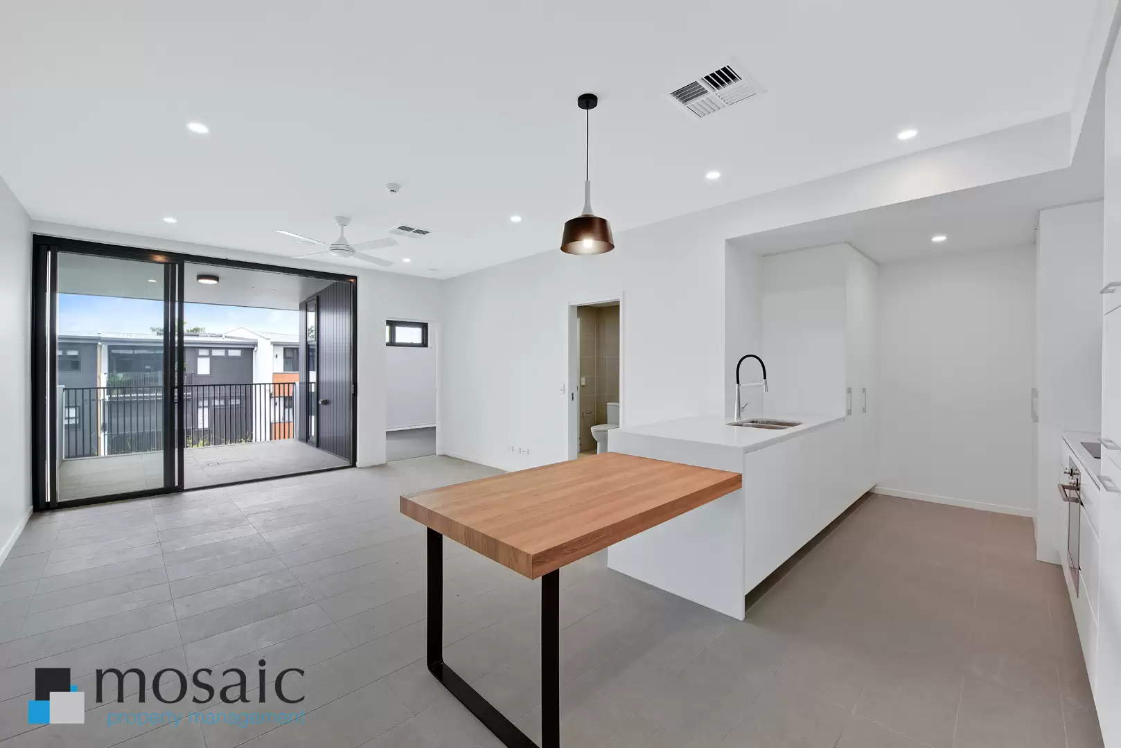 2302/30 Johnston Street, Bulimba Leased by Mosaic Property Group - image 4
