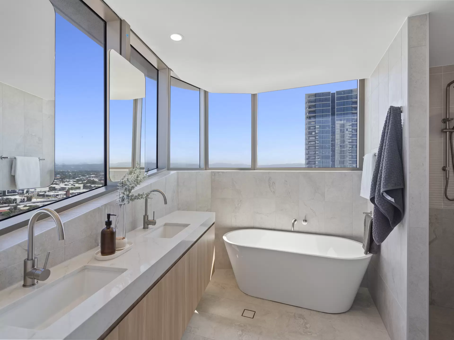 1303/15 Peerless Avenue, Mermaid Beach Leased by Mosaic Property Group - image 1