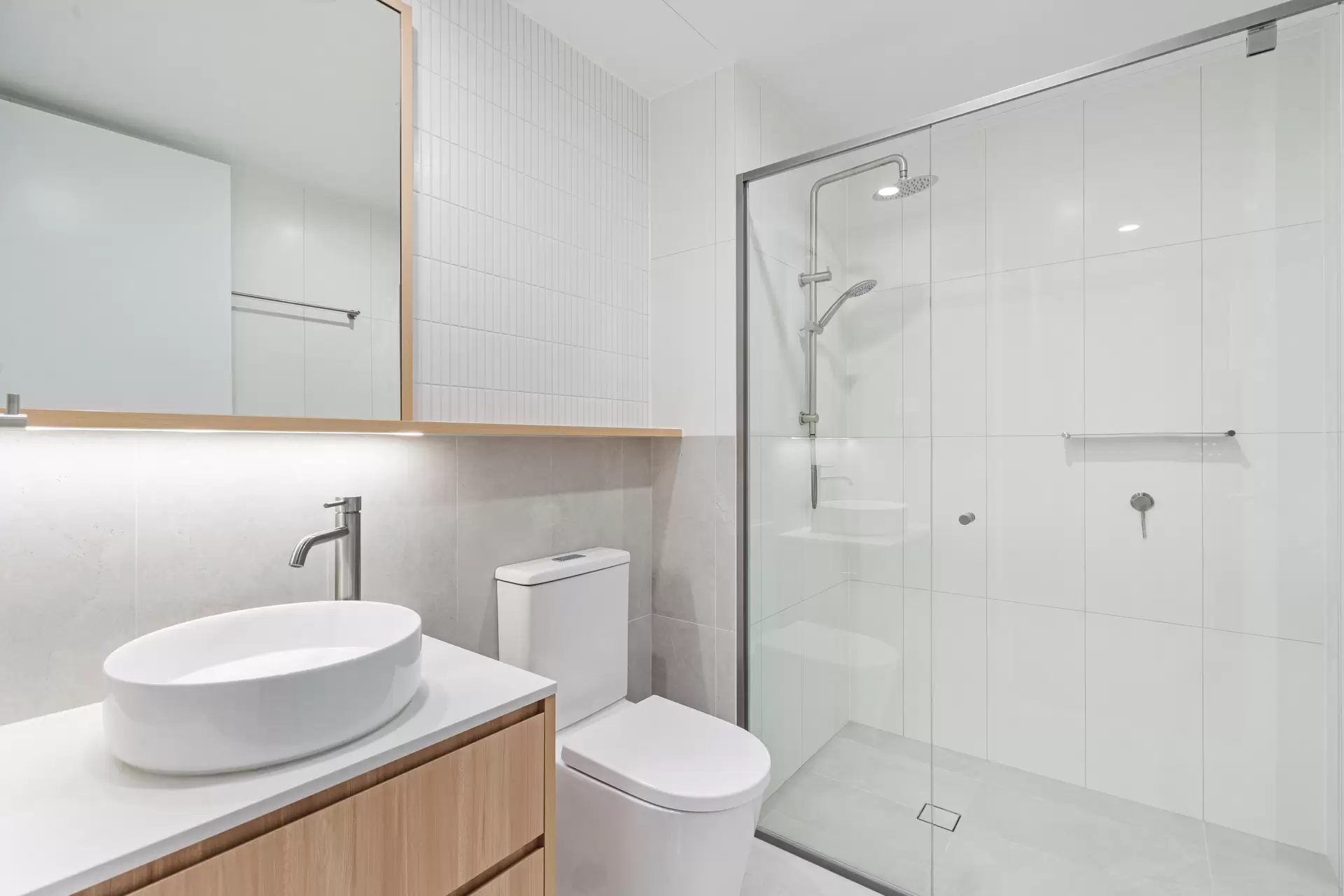 1303/4-6 Second Avenue, Burleigh Heads For Lease by Mosaic Property Group - image 1