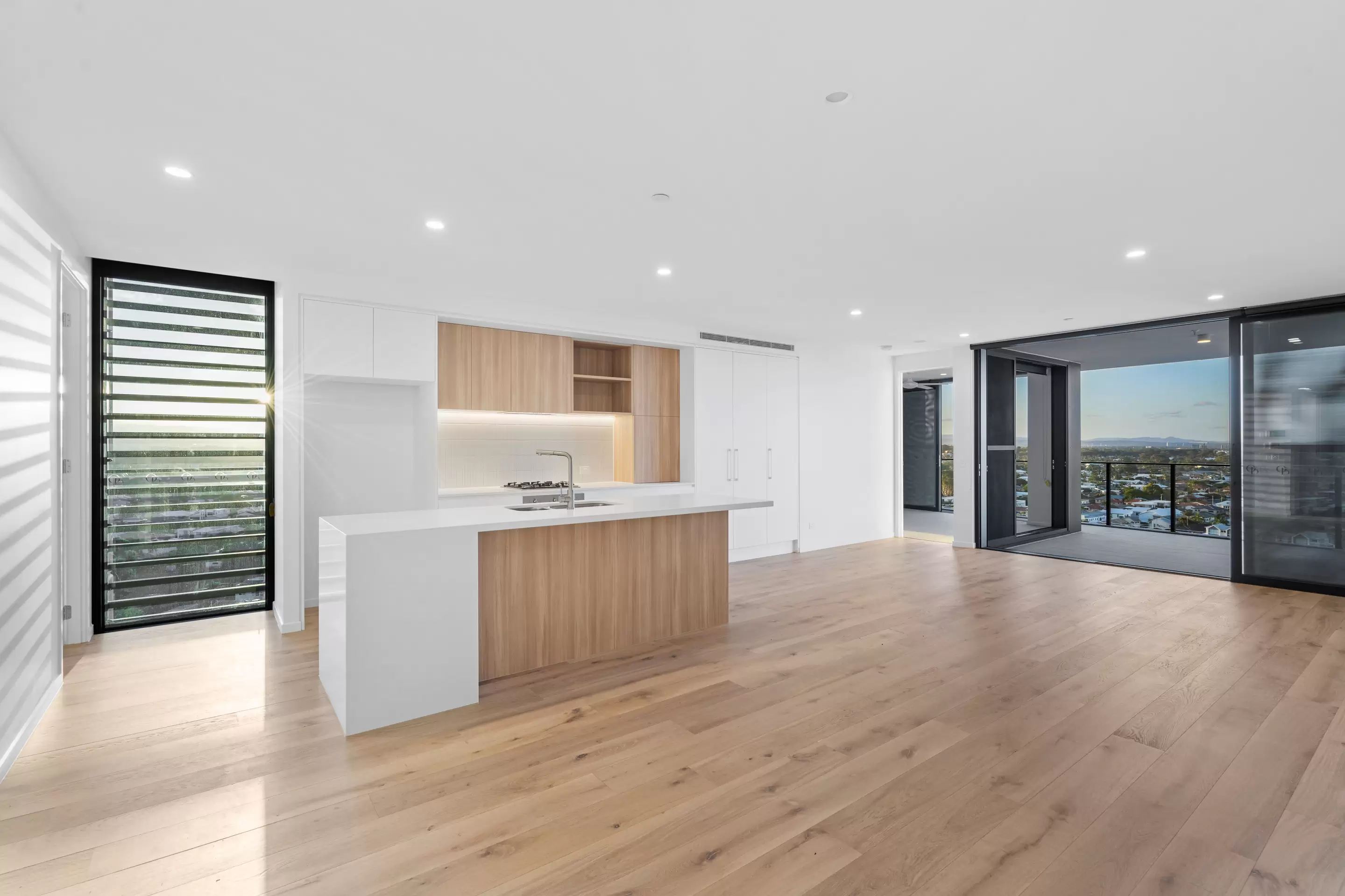 1303/4-6 Second Avenue, Burleigh Heads For Lease by Mosaic Property Group - image 1