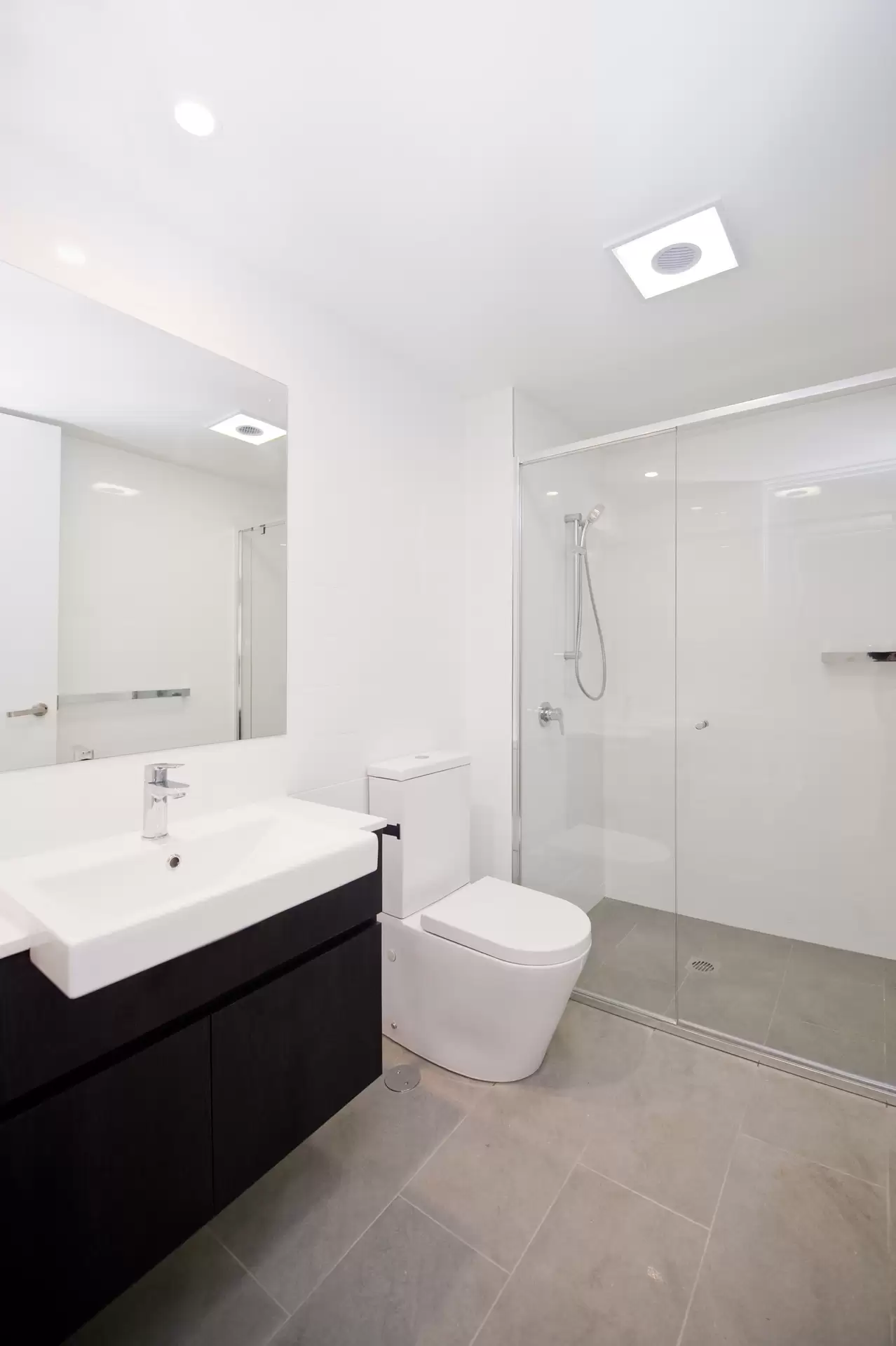 306/32-38 Latimer Street, Holland Park Leased by Mosaic Property Group - image 1