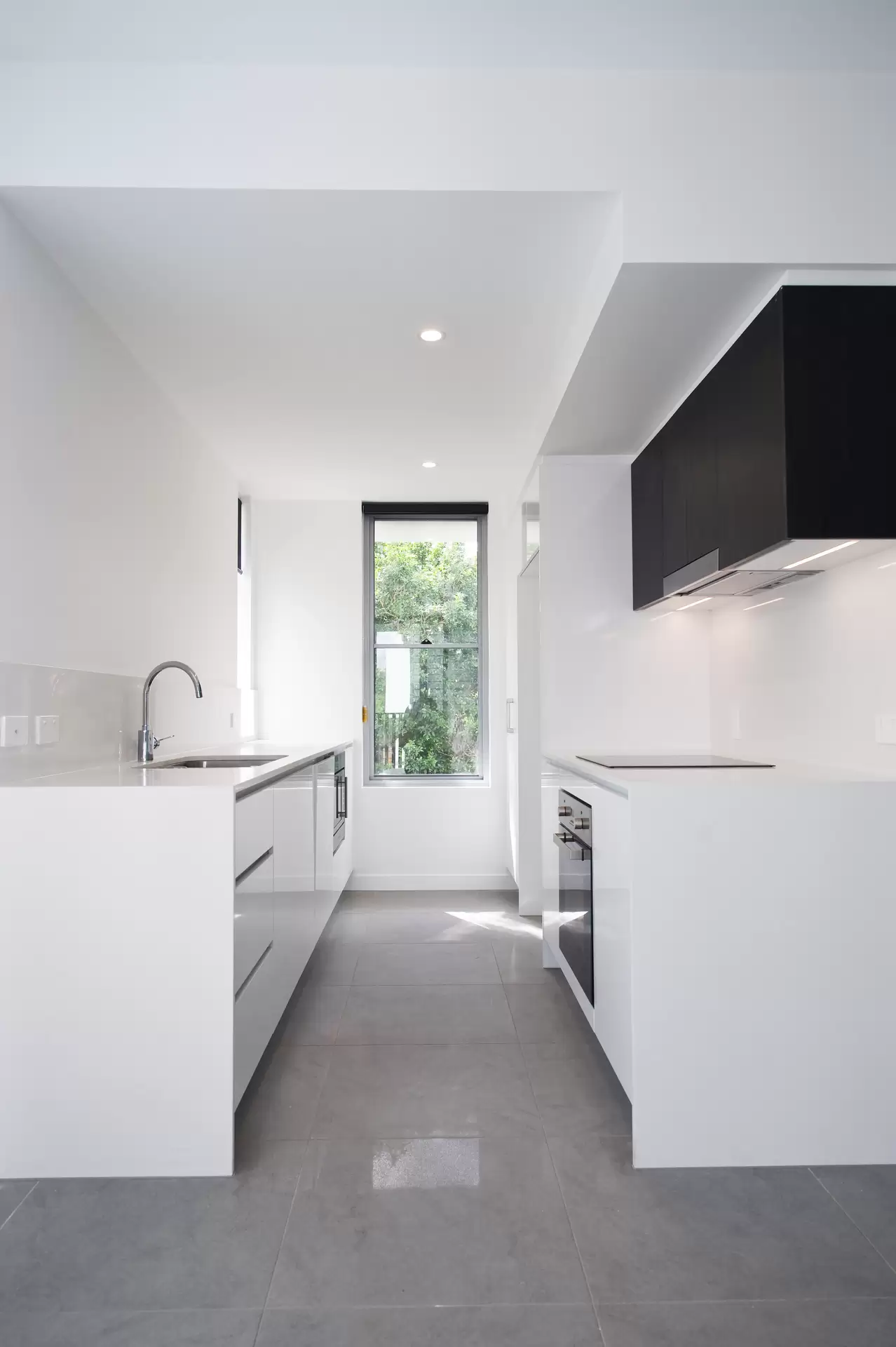 306/32-38 Latimer Street, Holland Park Leased by Mosaic Property Group - image 1