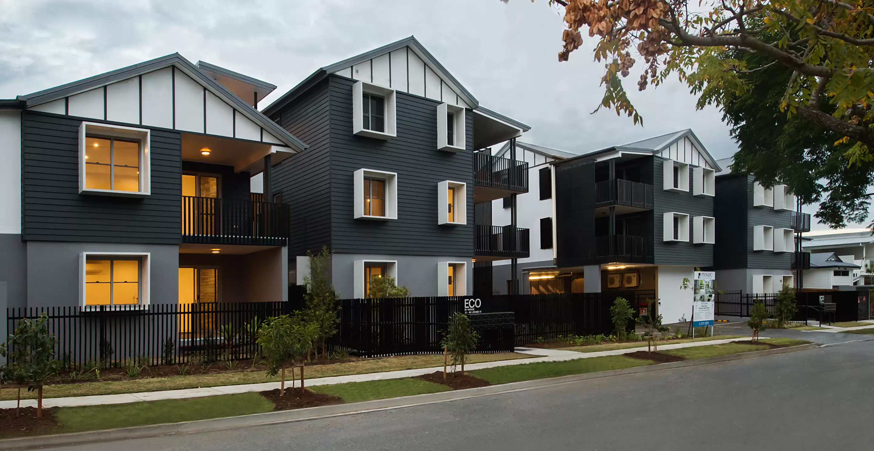 306/32-38 Latimer Street, Holland Park Leased by Mosaic Property Group - image 1