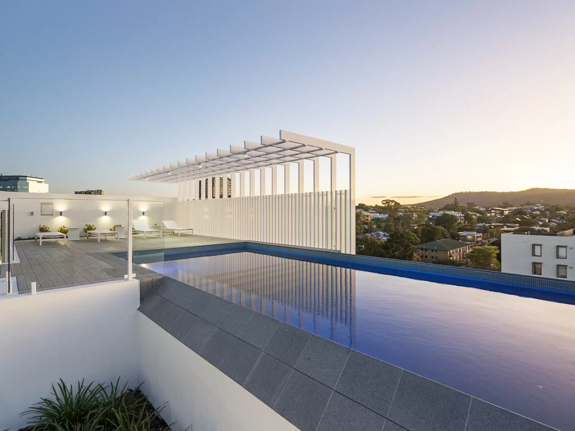 704/36 Sylvan Road, Toowong Leased by Mosaic Property Group - image 1