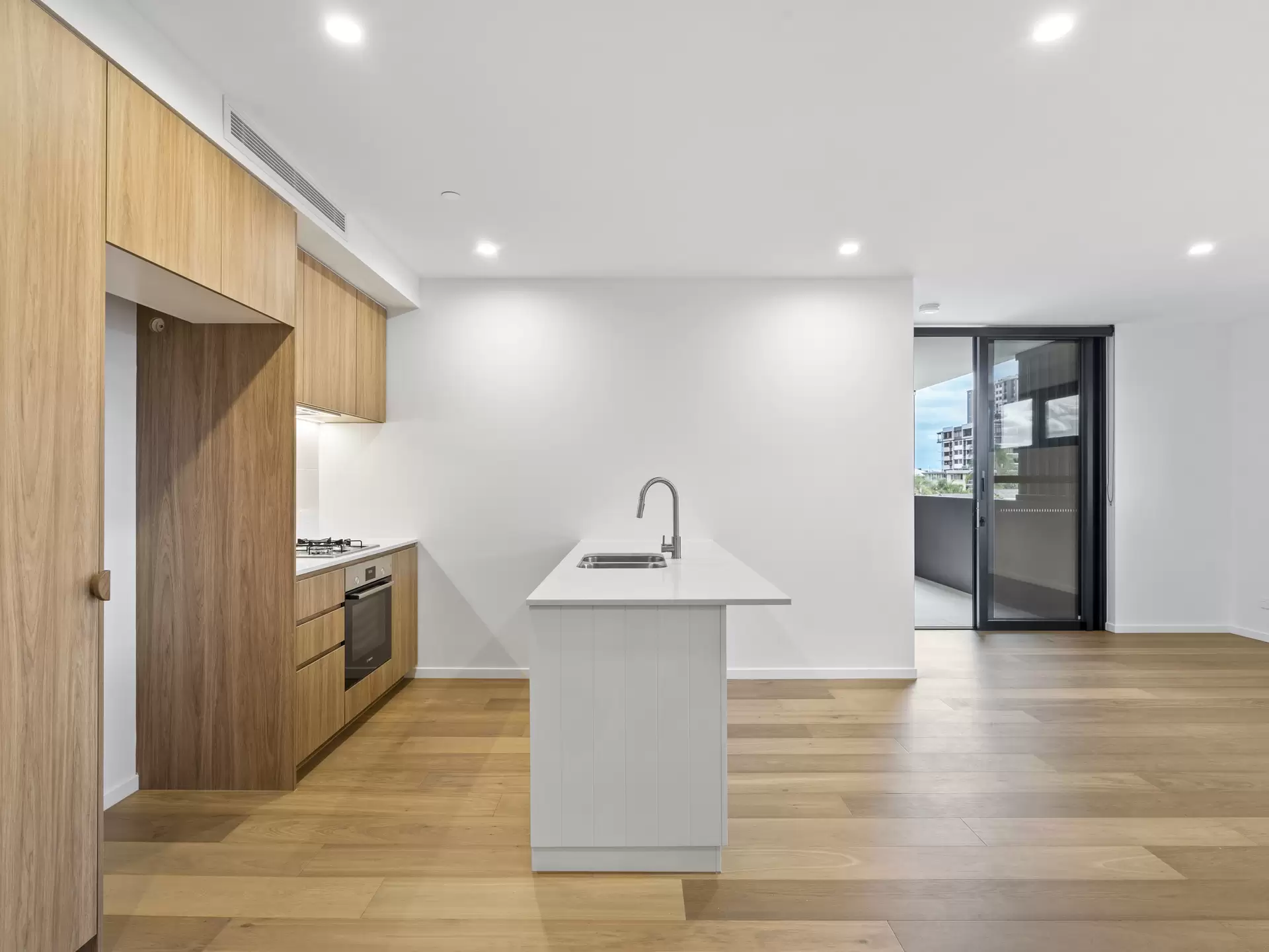 704/36 Sylvan Road, Toowong Leased by Mosaic Property Group - image 1