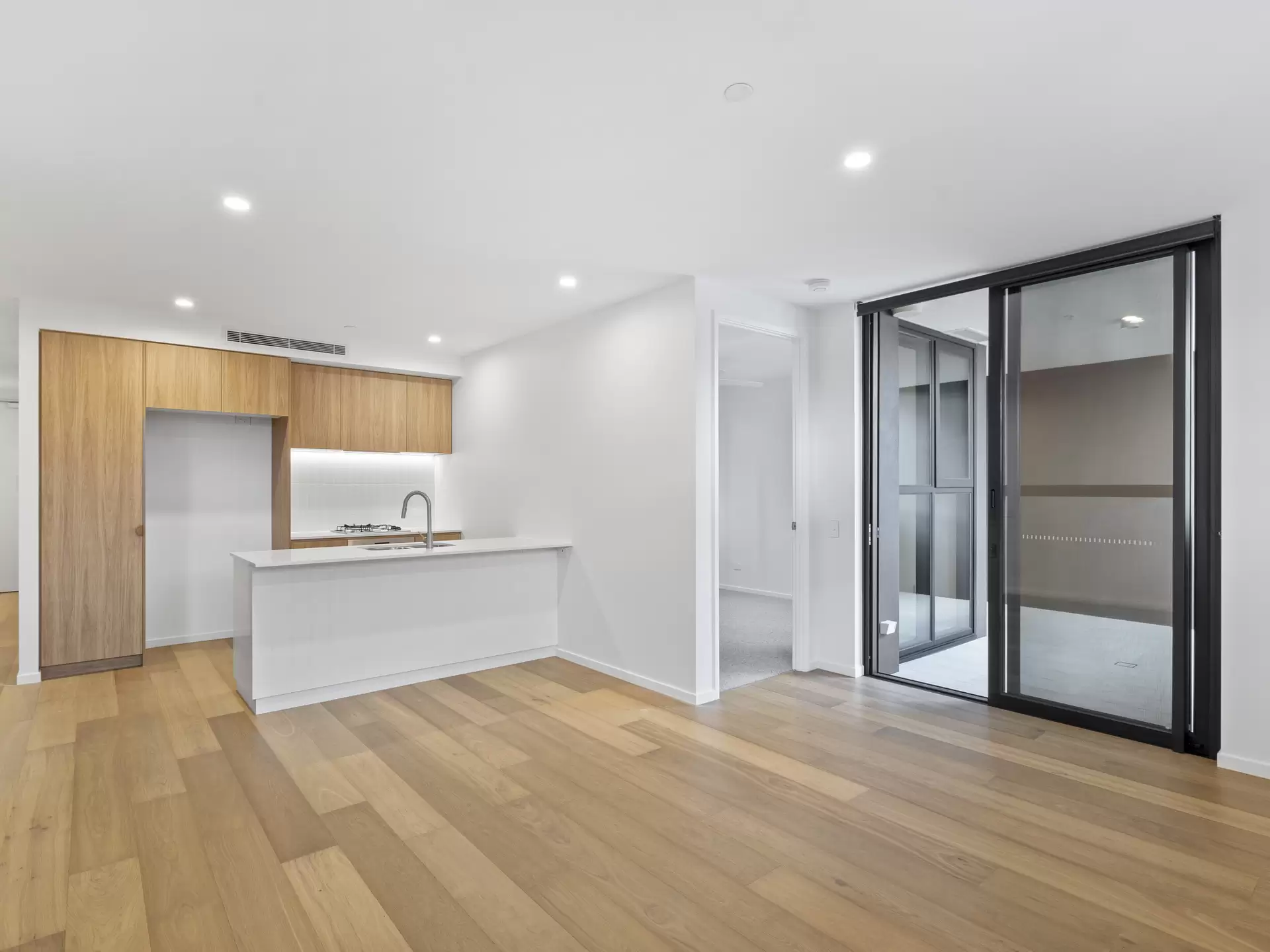 704/36 Sylvan Road, Toowong Leased by Mosaic Property Group - image 1