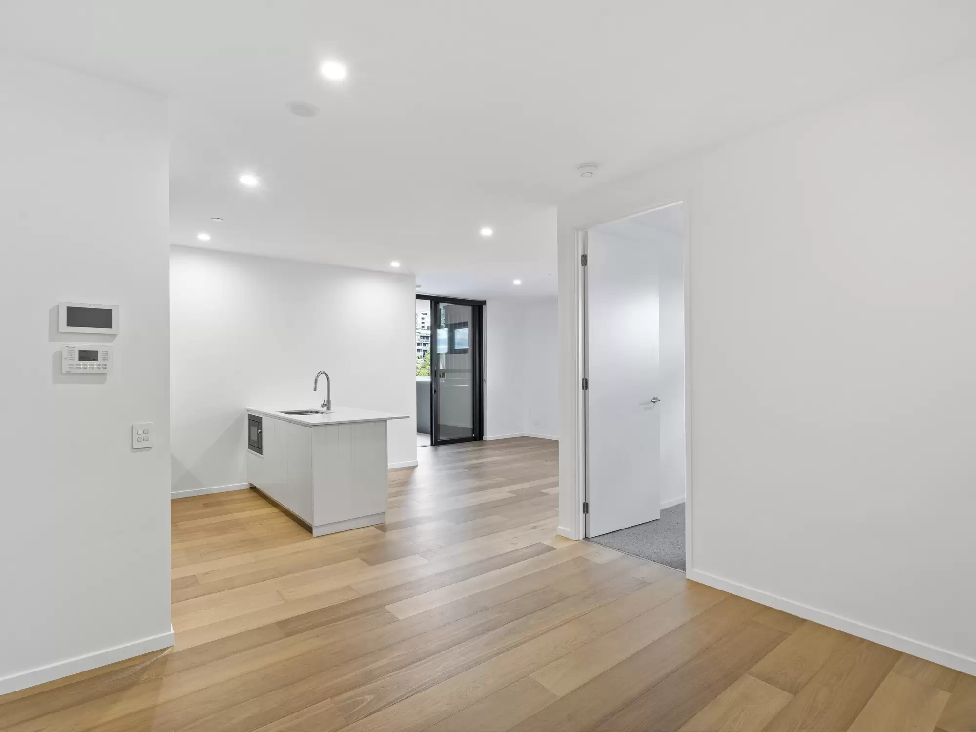 704/36 Sylvan Road, Toowong Leased by Mosaic Property Group - image 2